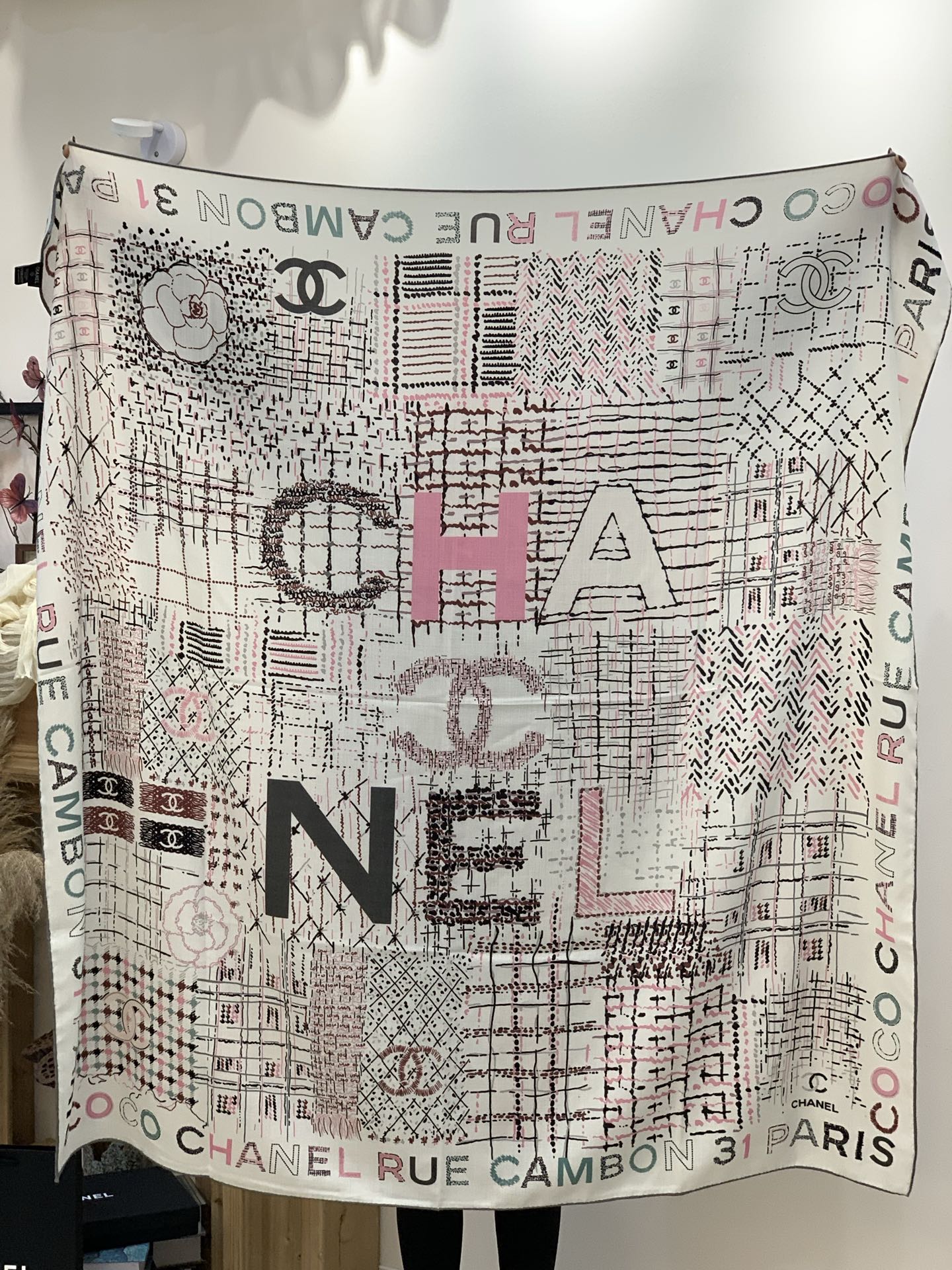 😘新款 💖🌟【康鹏街31号】羊绒方巾‼️抢‼️VIP推荐 ‼️👍下手一定要快【高端 大爱❤️女人尤物 货