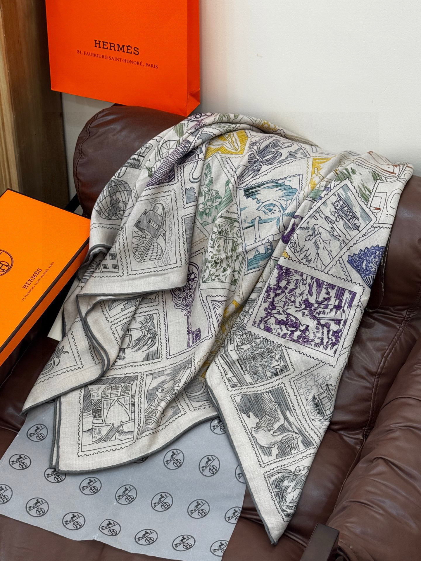 💟2025年秋冬抢先 上新💞【双面同色丝毛绒方巾】手工卷边山羊绒和真丝混纺披肩（70%山羊绒，30%桑蚕