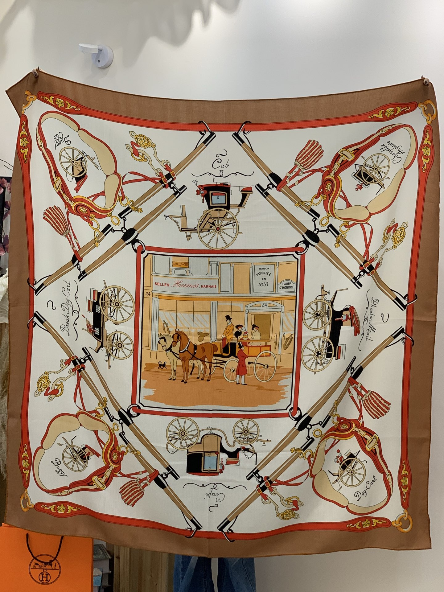 羊绒新款🆕👏👏买了都说好看‼️推荐💕爱马仕双面同色羊绒方巾【双面同色140】，顶级工艺超值‼️爱马仕专柜