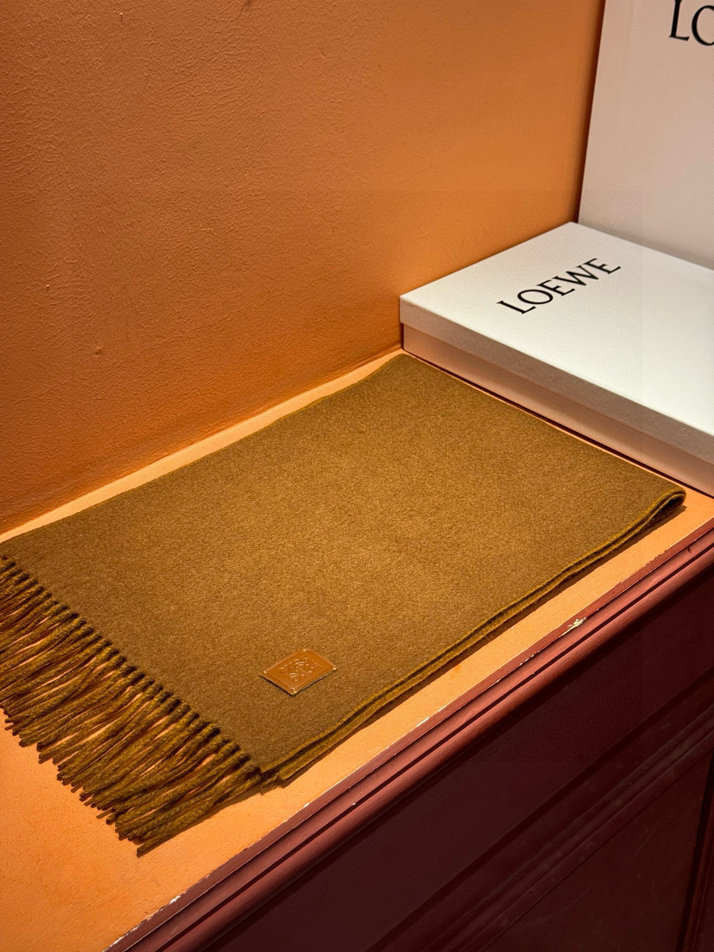 ✨✨太美了😍罗意威 情侣款 美到要尖叫😱专柜最新款🎊英伦欧美范儿 又是一款即时尚又实用的大围巾&长巾，🎆