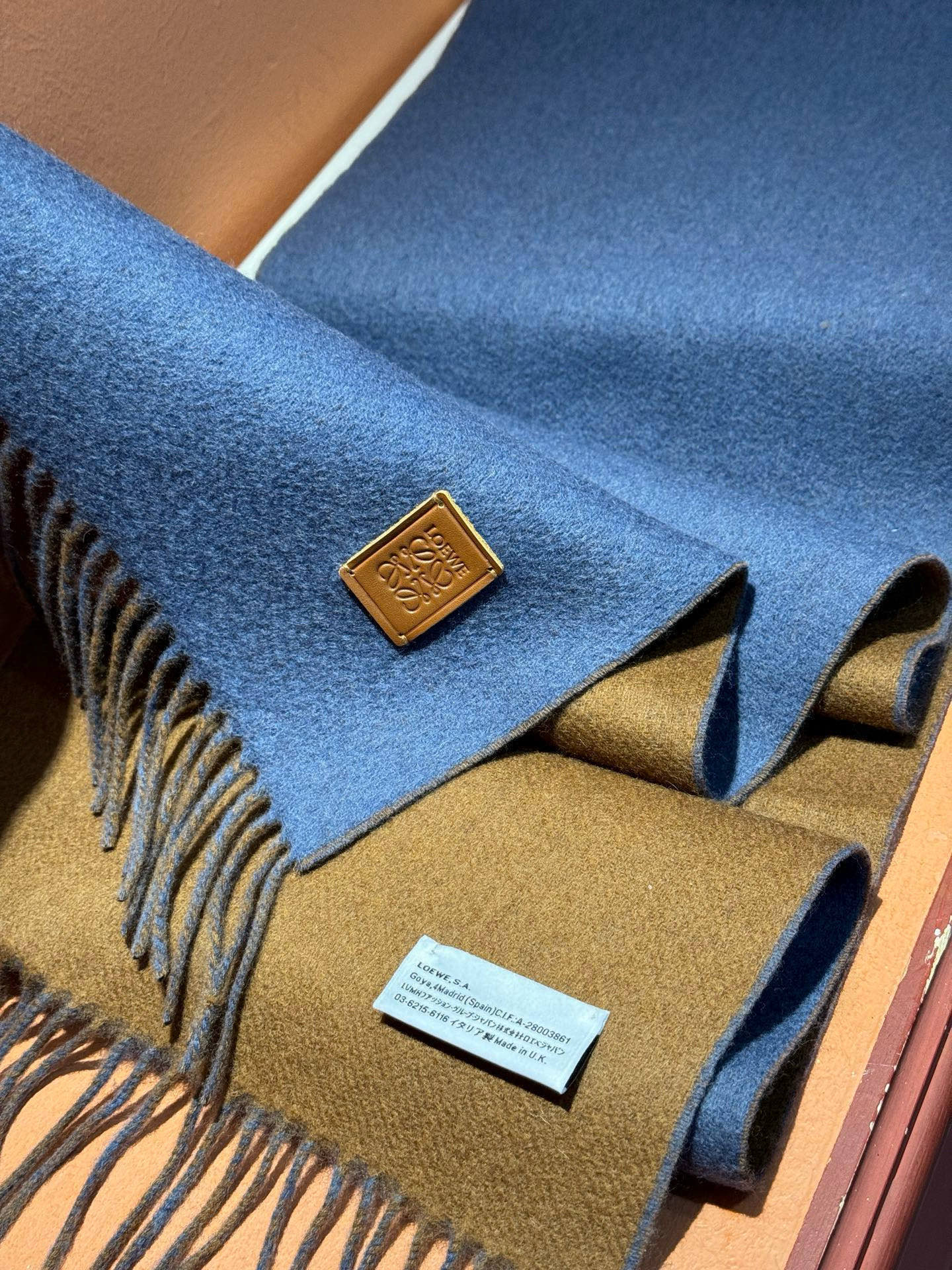 ✨✨太美了😍罗意威 情侣款 美到要尖叫😱专柜最新款🎊英伦欧美范儿 又是一款即时尚又实用的大围巾&长巾，🎆