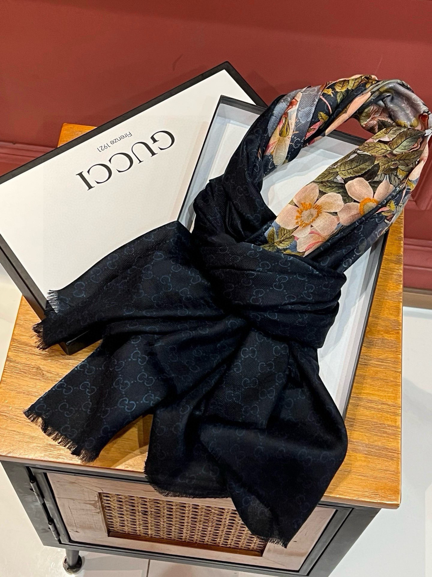 💟秀外慧中，美到过分❗️上身效果疯狂的喜欢❗️Gucci New~300支高端戒指绒！真心美爆了的设计，