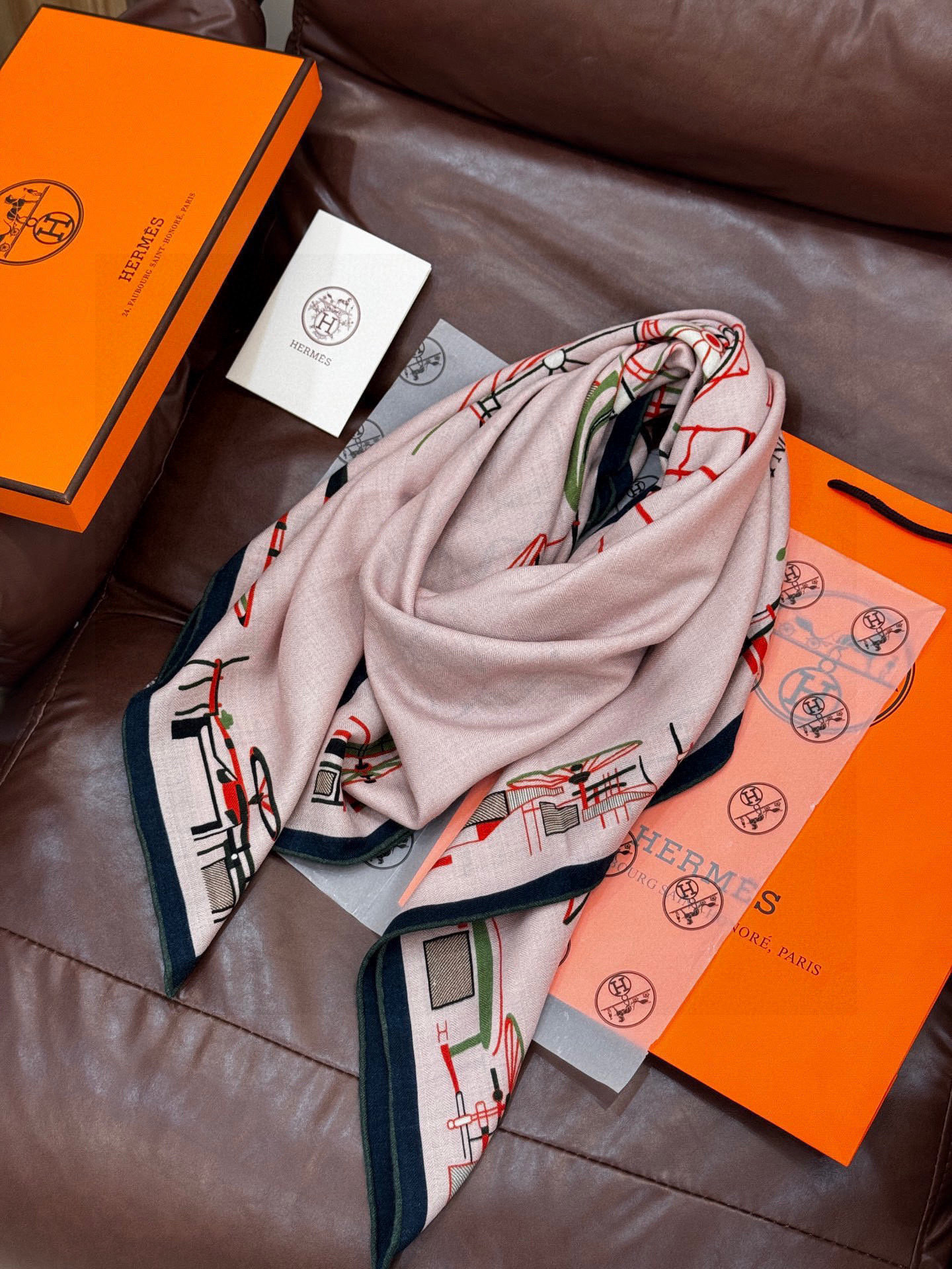 ✨✨HERMES 牛逼爆款 双面同色【马术的错综交叠140】【绝对顶级品质】💣超值回馈🎀绝对会尖叫的专柜