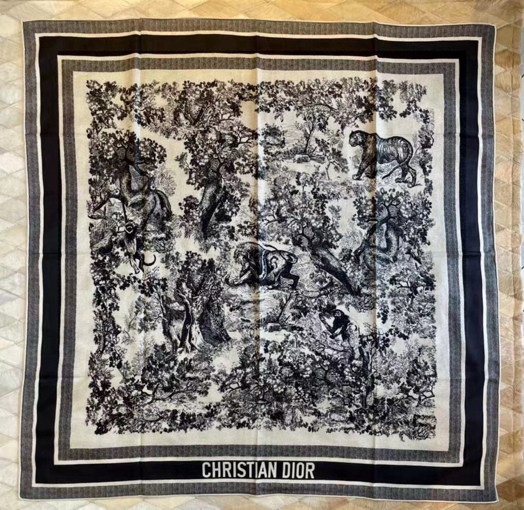 Dior ❤【️巴黎地图】黄金尺寸110*110双面同色丝绒方巾 不爱140繁复尺寸的姐妹可以选择110