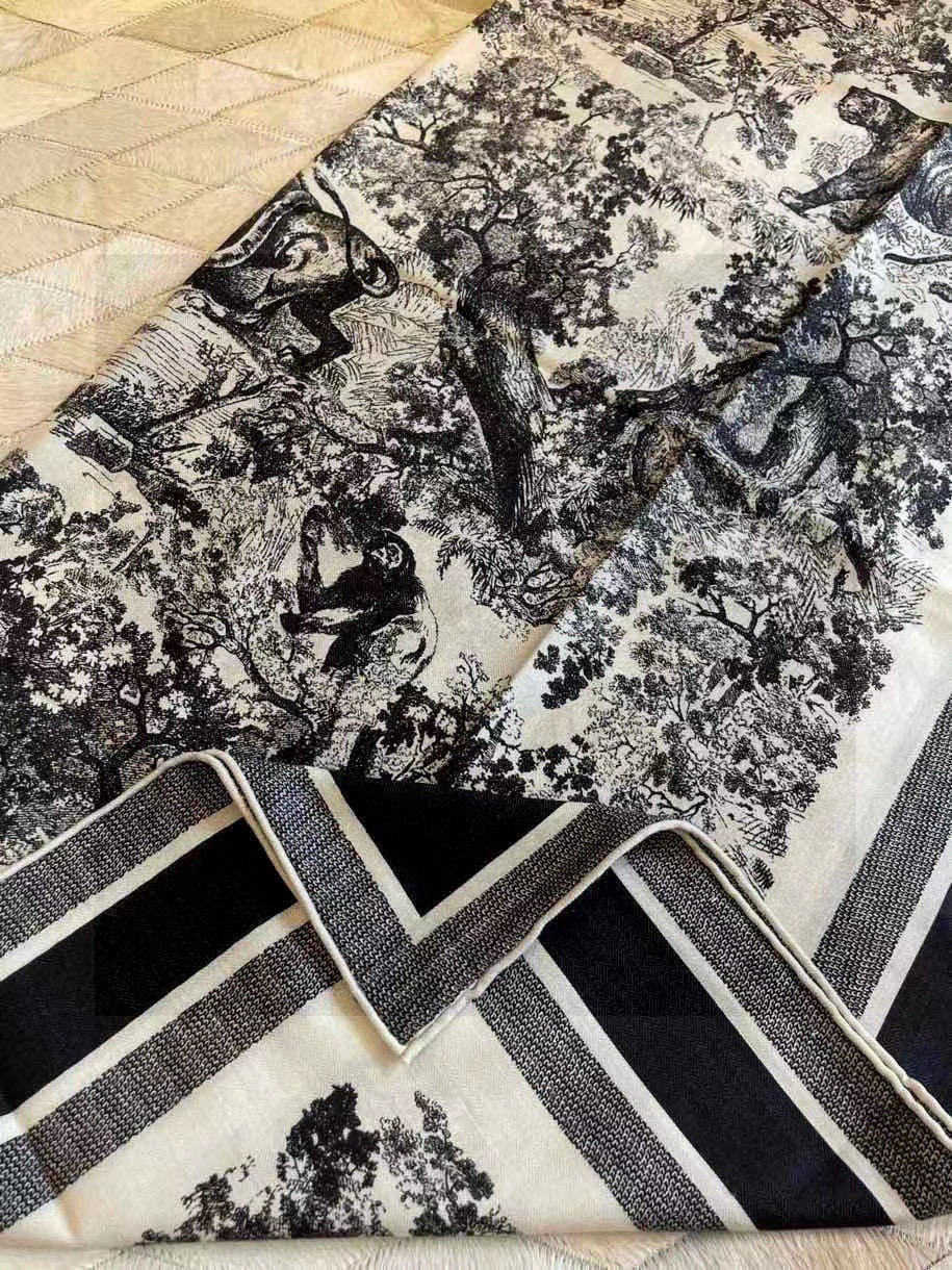 Dior ❤【️巴黎地图】黄金尺寸110*110双面同色丝绒方巾 不爱140繁复尺寸的姐妹可以选择110