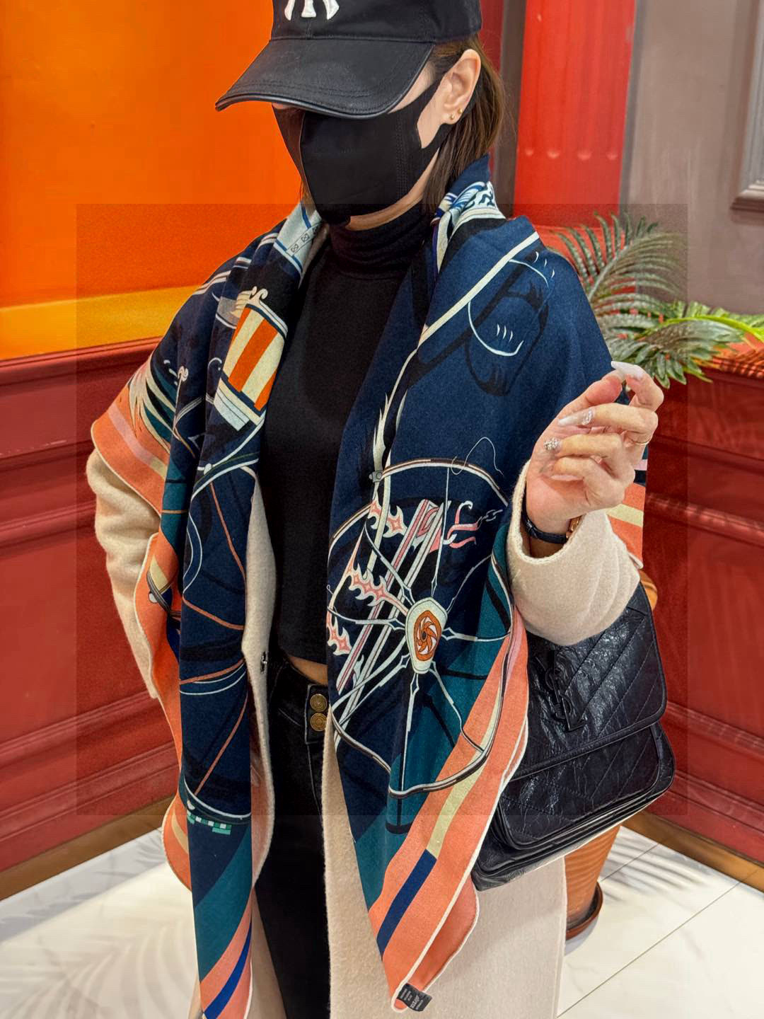 ❄️【双面同色】原单爱马仕140cm丝绒方巾💕 《平衡马车》，没有体验过野村大辅的豪华马车，就不算拥有丰