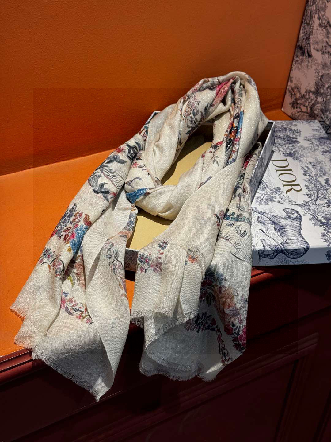 ✨✨【金银丝款】Dior专柜款～就是告诉大家这款必须收～上新🆕❤️ 新款长羊绒😍专柜同步🌈✨这个size