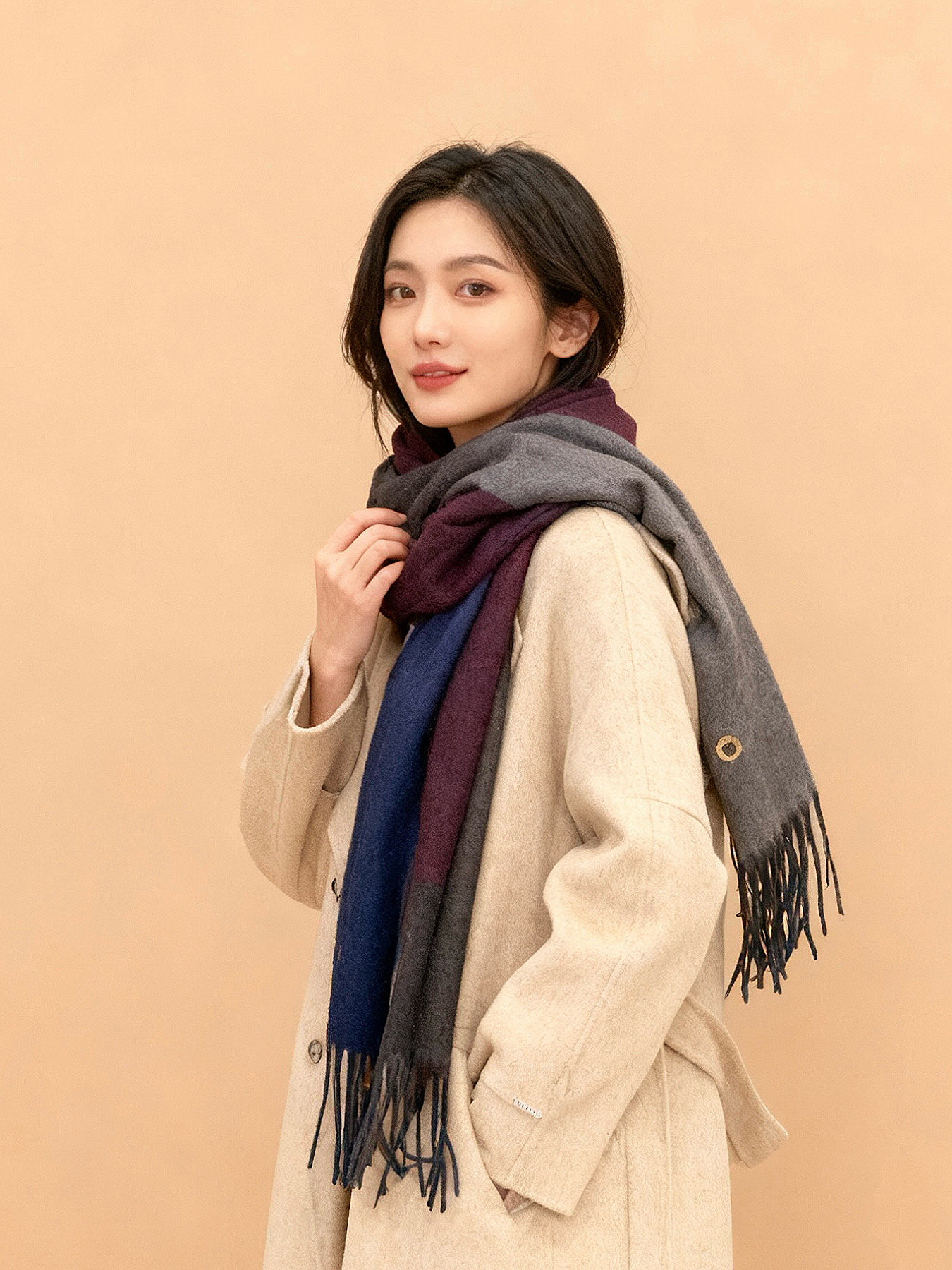 ✨✨太美了😍 【皮安娜】情侣款 美到要尖叫😱专柜最新款🎊英伦欧美范儿「多色渐变」又是一款即时尚又实用的大