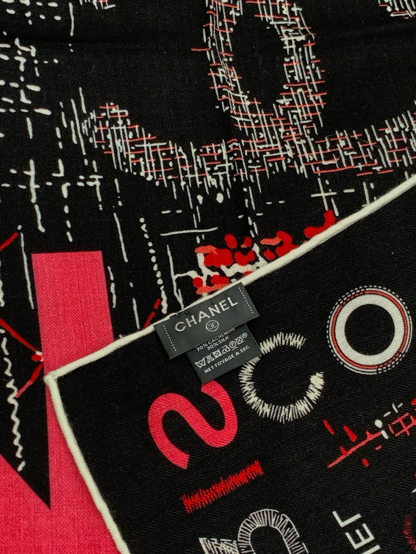 😘新款 💖🌟【康鹏街31号】羊绒方巾‼️抢‼️VIP推荐 ‼️👍下手一定要快【高端 大爱❤️女人尤物 货