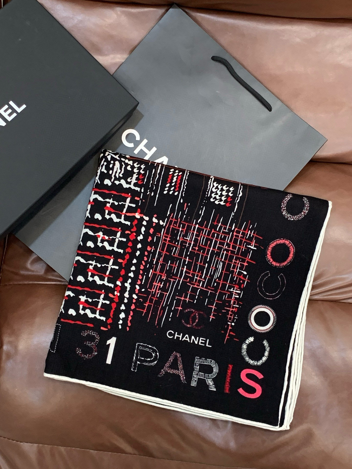 😘新款 💖🌟【康鹏街31号】羊绒方巾‼️抢‼️VIP推荐 ‼️👍下手一定要快【高端 大爱❤️女人尤物 货