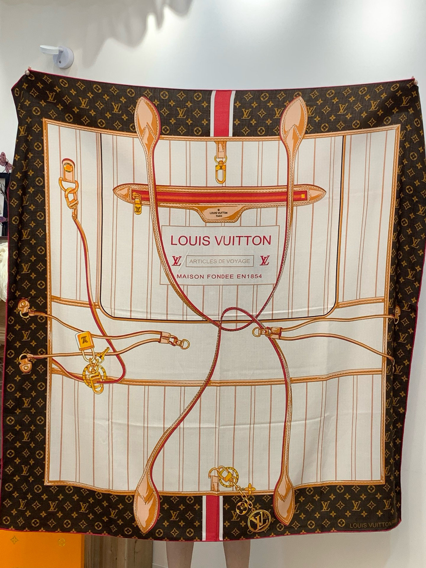 MY NEVERFULL 140丝绒方巾【140顶级丝绒双面同色】My Neverfull 丝绒方巾回溯