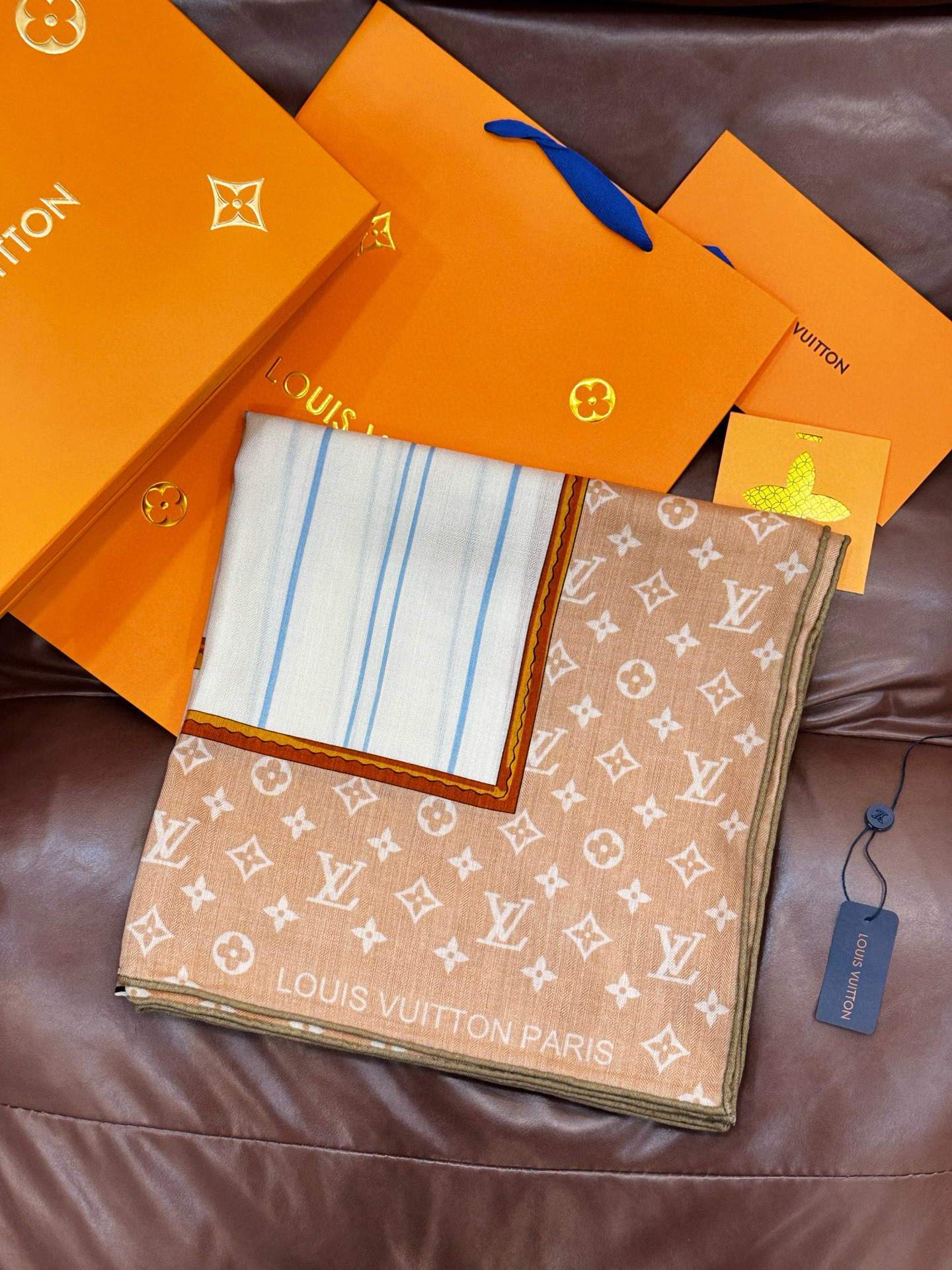 MY NEVERFULL 140丝绒方巾【140顶级丝绒双面同色】My Neverfull 丝绒方巾回溯