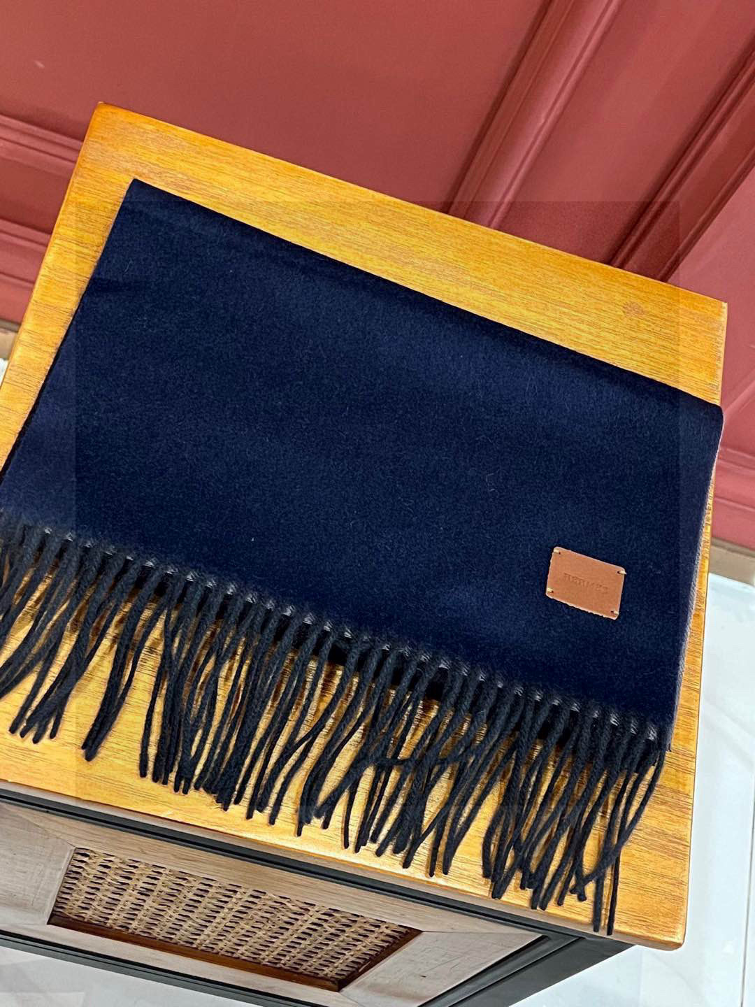 ✨✨太美了😍 爱马仕 情侣款 美到要尖叫😱专柜最新款🎊英伦欧美范儿「多色渐变」又是一款即时尚又实用的大围