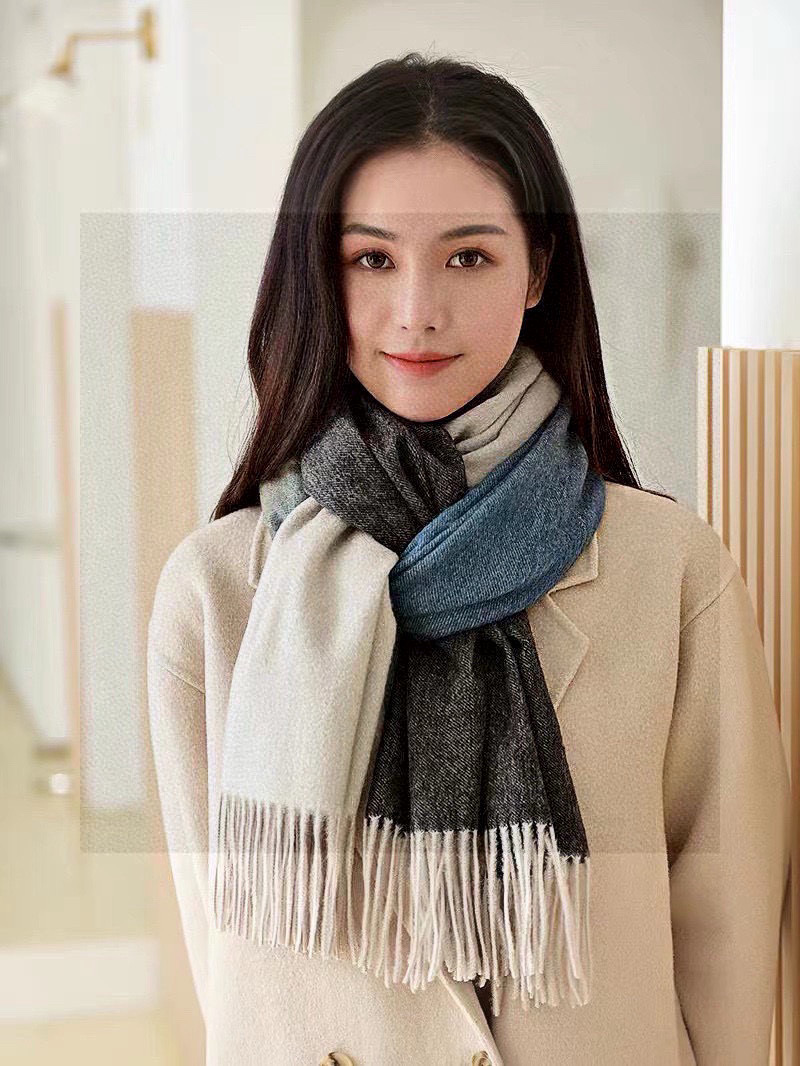 ✨✨太美了😍 爱马仕 情侣款 美到要尖叫😱专柜最新款🎊英伦欧美范儿「多色渐变」又是一款即时尚又实用的大围