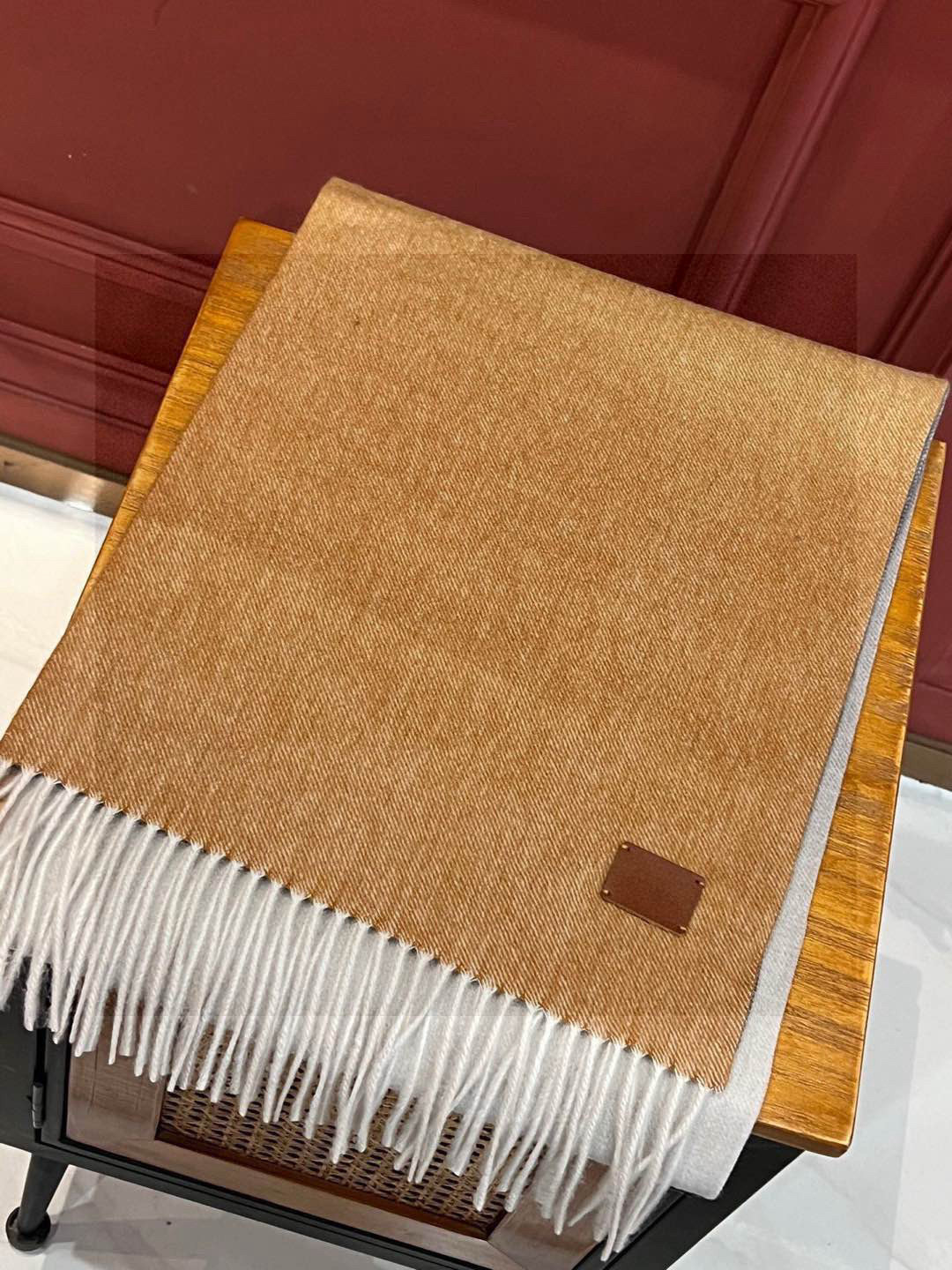 ✨✨太美了😍 爱马仕 情侣款 美到要尖叫😱专柜最新款🎊英伦欧美范儿「多色渐变」又是一款即时尚又实用的大围