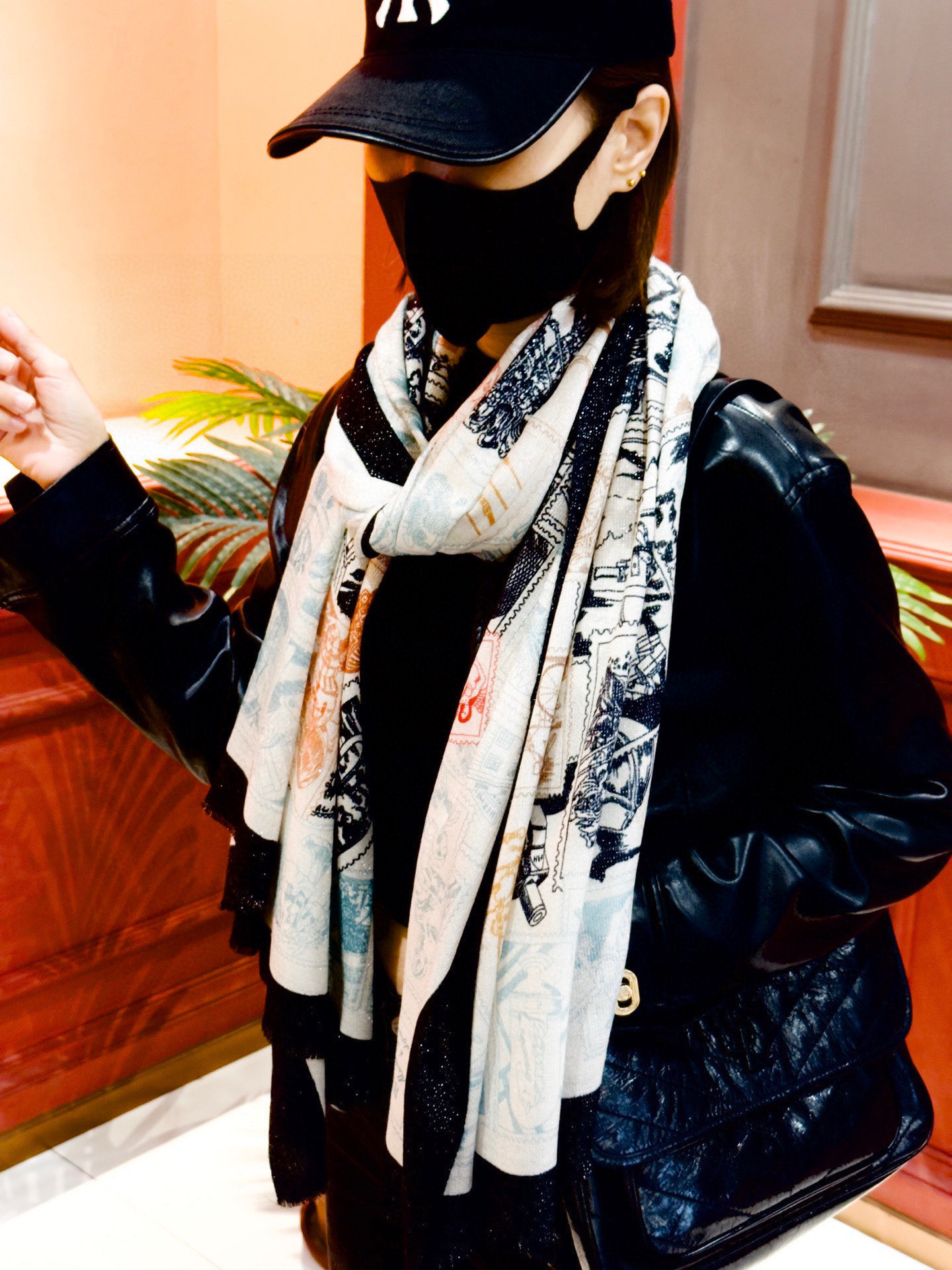 会发光发亮的围巾 羊绒新款🆕👏买了都说好看‼️推荐💕爱马仕羊绒方巾，顶级工艺超值‼️爱马仕专柜爆款🎁💟立