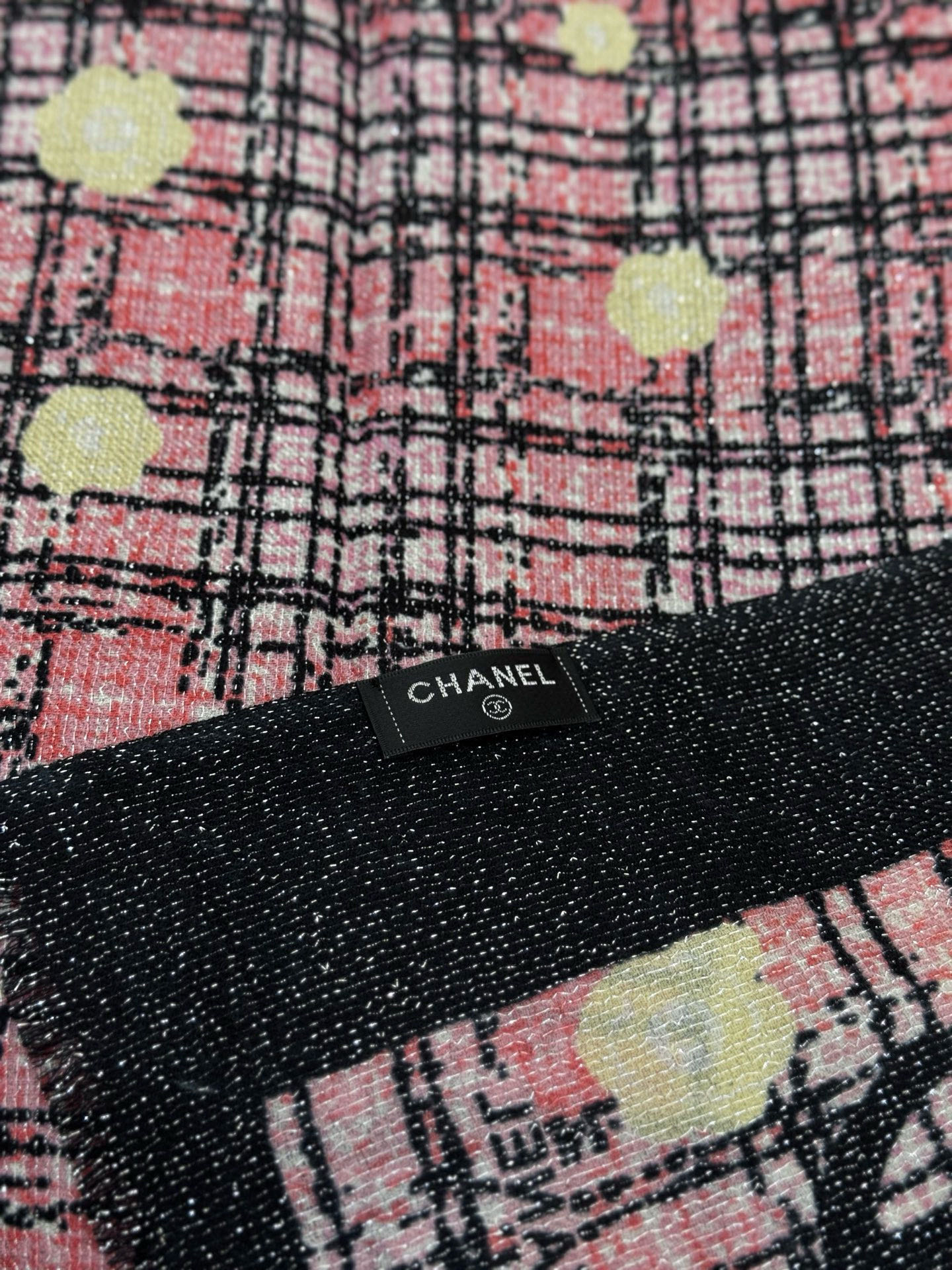 会发光发亮的围巾 💄💋新款客供亮片💖羊绒面料长巾 😘美翻了[流泪]【彩色山茶花银线长巾】御用殿堂级极‼️