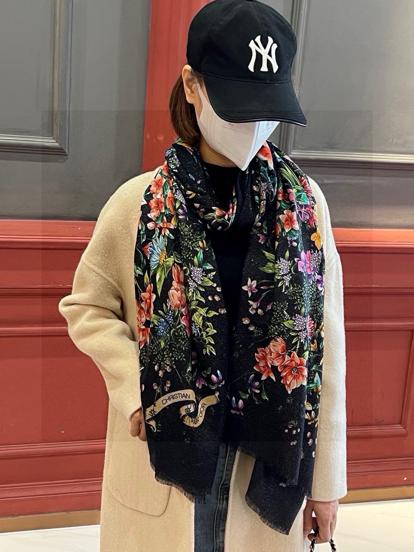 会发光发亮的围巾💃🏻💃🏻D家【D花香明媚】‼️抢‼️VIP推荐 ‼️👍下手一定要快【高端 大爱 ‼️纯羊