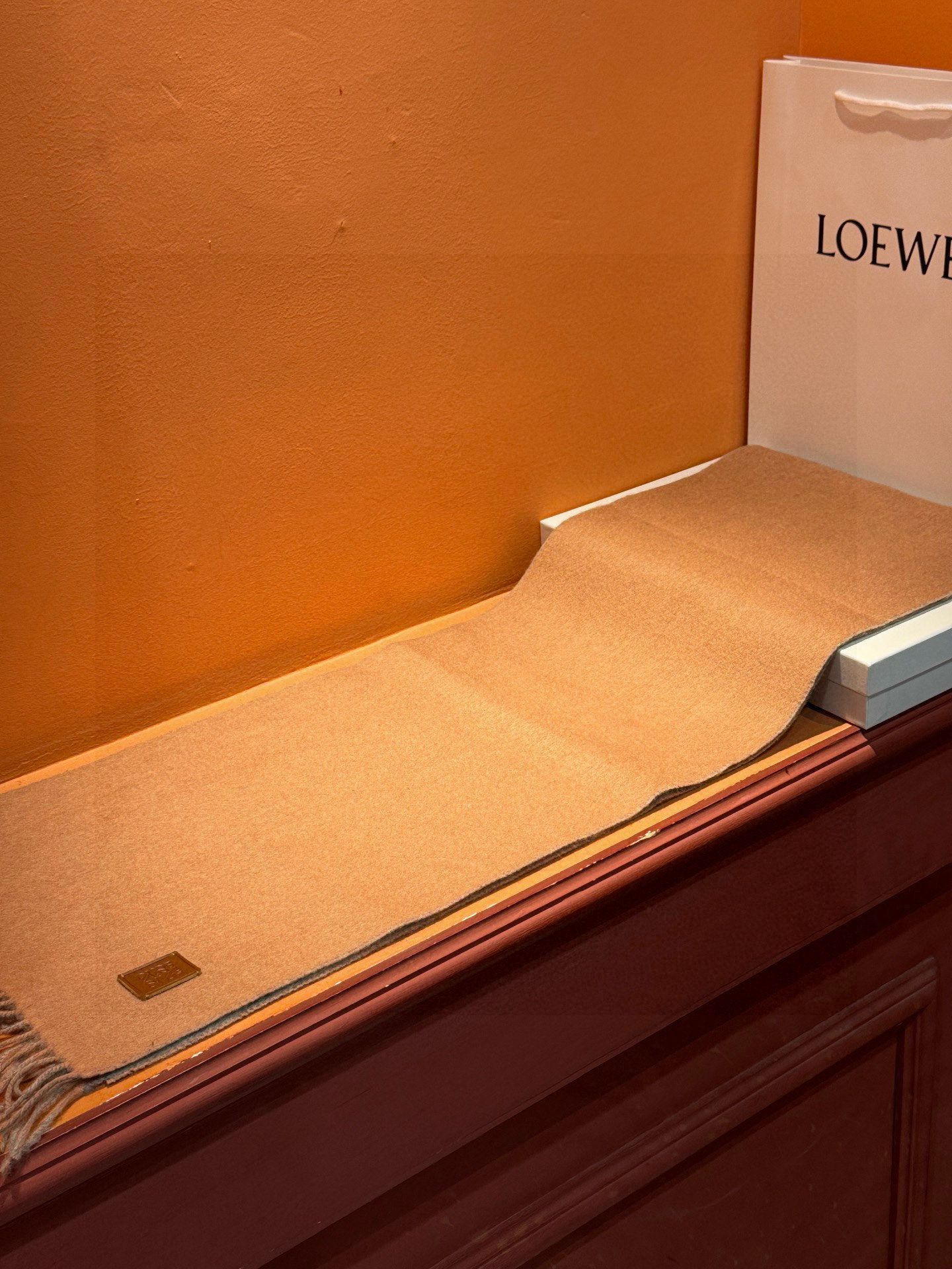 ✨✨太美了😍罗意威 情侣款 美到要尖叫😱专柜最新款🎊英伦欧美范儿 又是一款即时尚又实用的大围巾&长巾，🎆