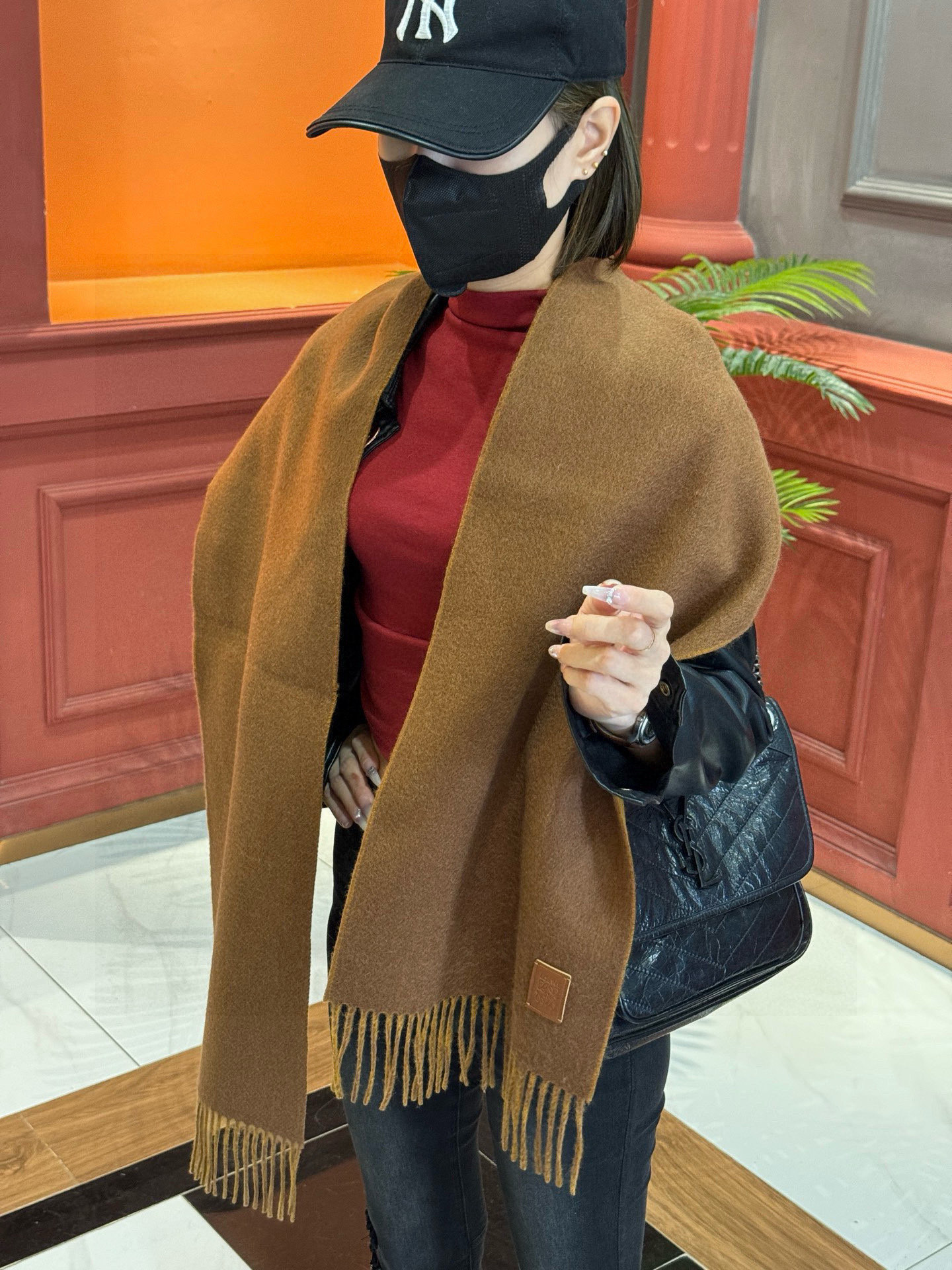 ✨✨太美了😍罗意威 情侣款 美到要尖叫😱专柜最新款🎊英伦欧美范儿 又是一款即时尚又实用的大围巾&长巾，🎆