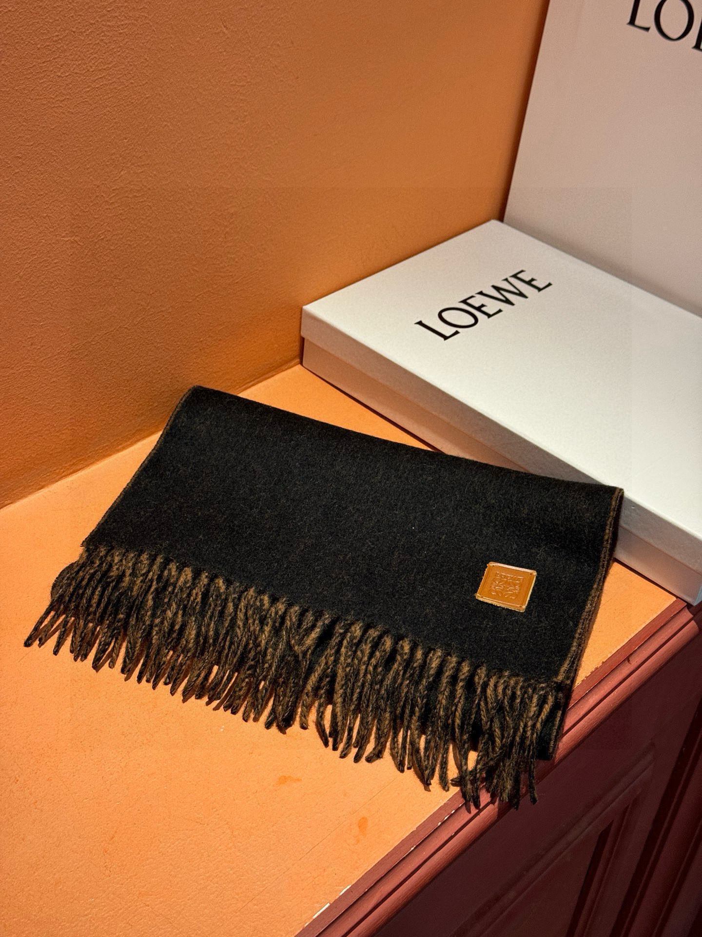 ✨✨太美了😍罗意威 情侣款 美到要尖叫😱专柜最新款🎊英伦欧美范儿 又是一款即时尚又实用的大围巾&长巾，🎆