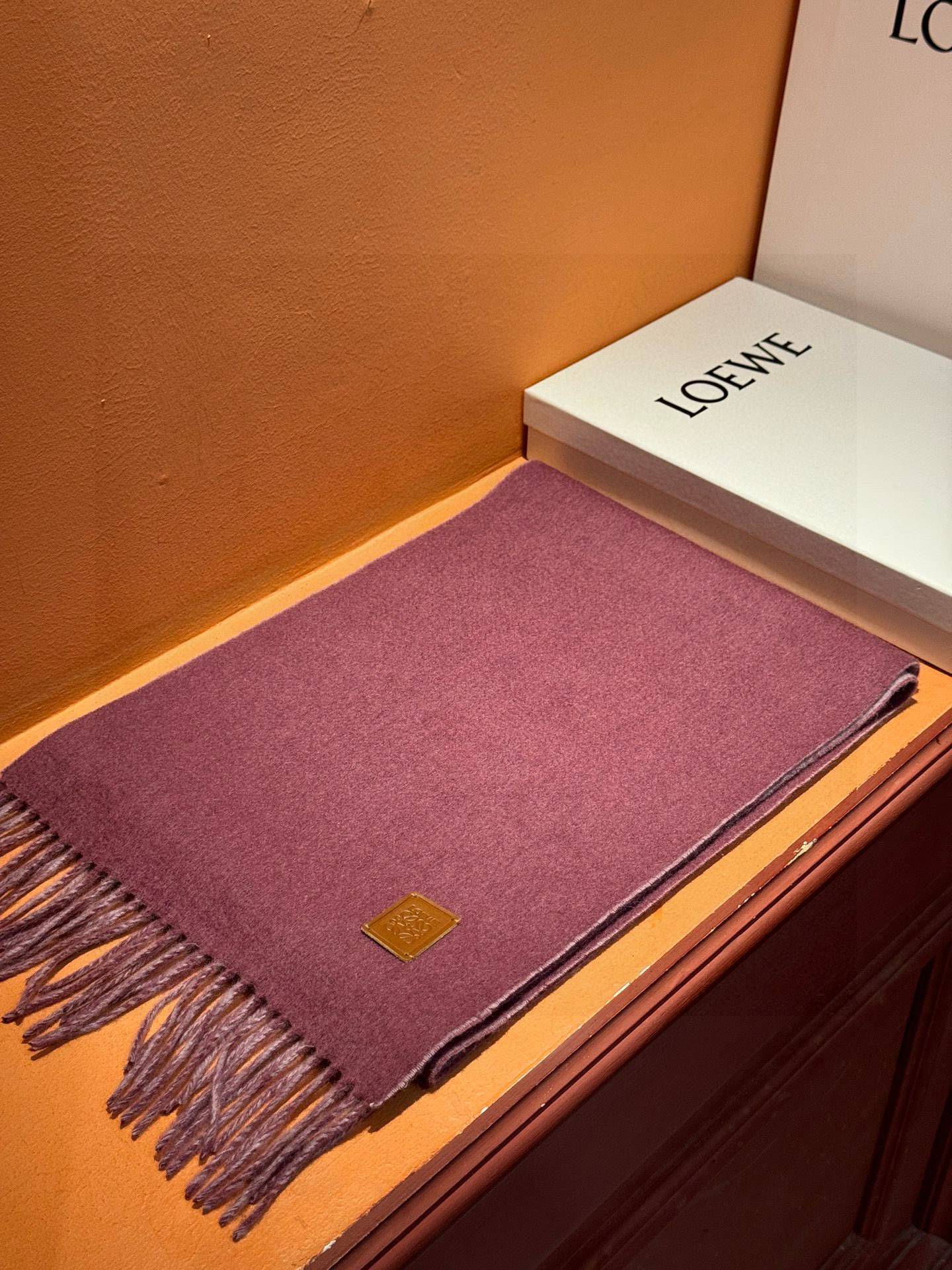 ✨✨太美了😍罗意威 情侣款 美到要尖叫😱专柜最新款🎊英伦欧美范儿 又是一款即时尚又实用的大围巾&长巾，🎆