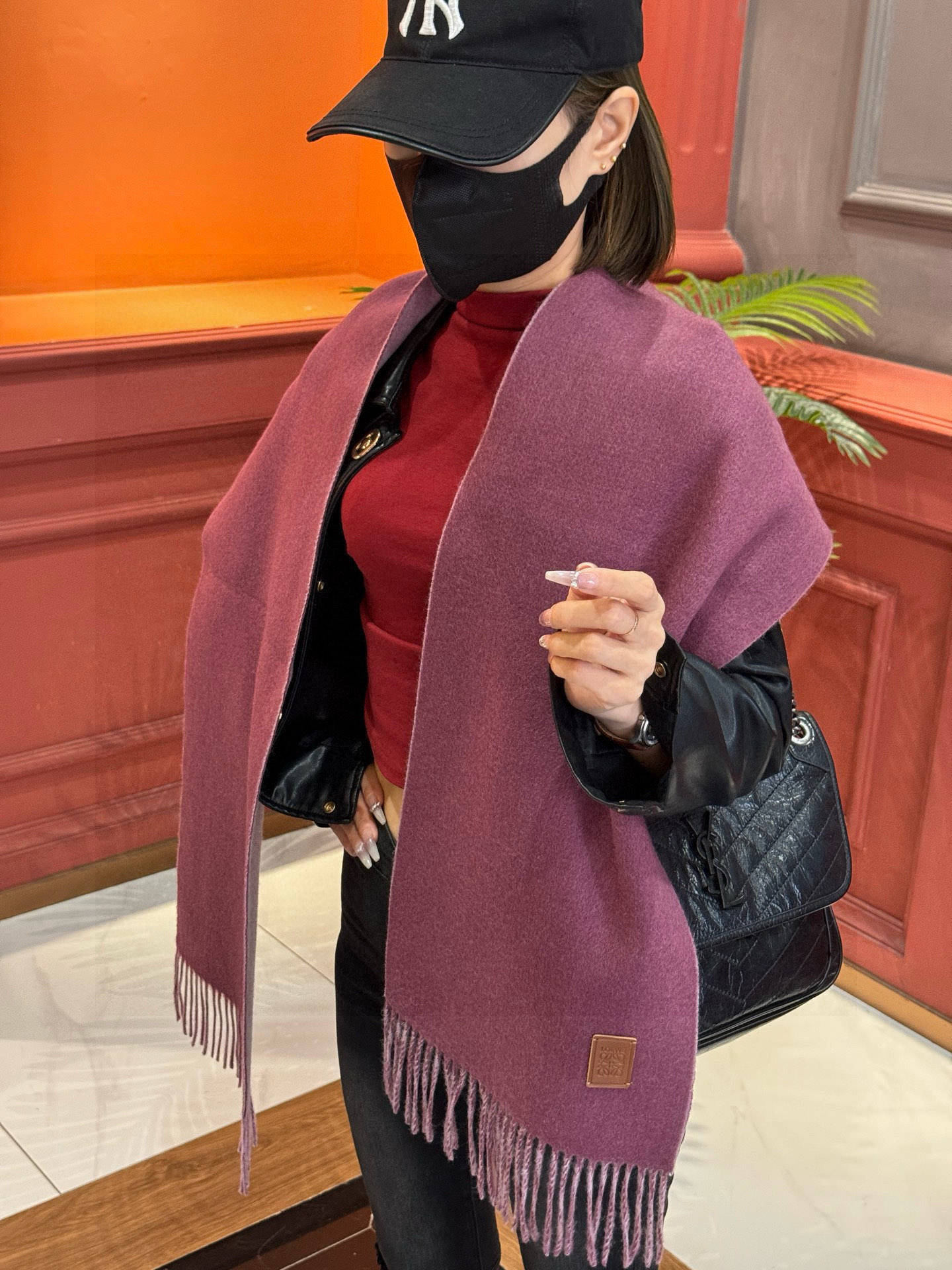 ✨✨太美了😍罗意威 情侣款 美到要尖叫😱专柜最新款🎊英伦欧美范儿 又是一款即时尚又实用的大围巾&长巾，🎆