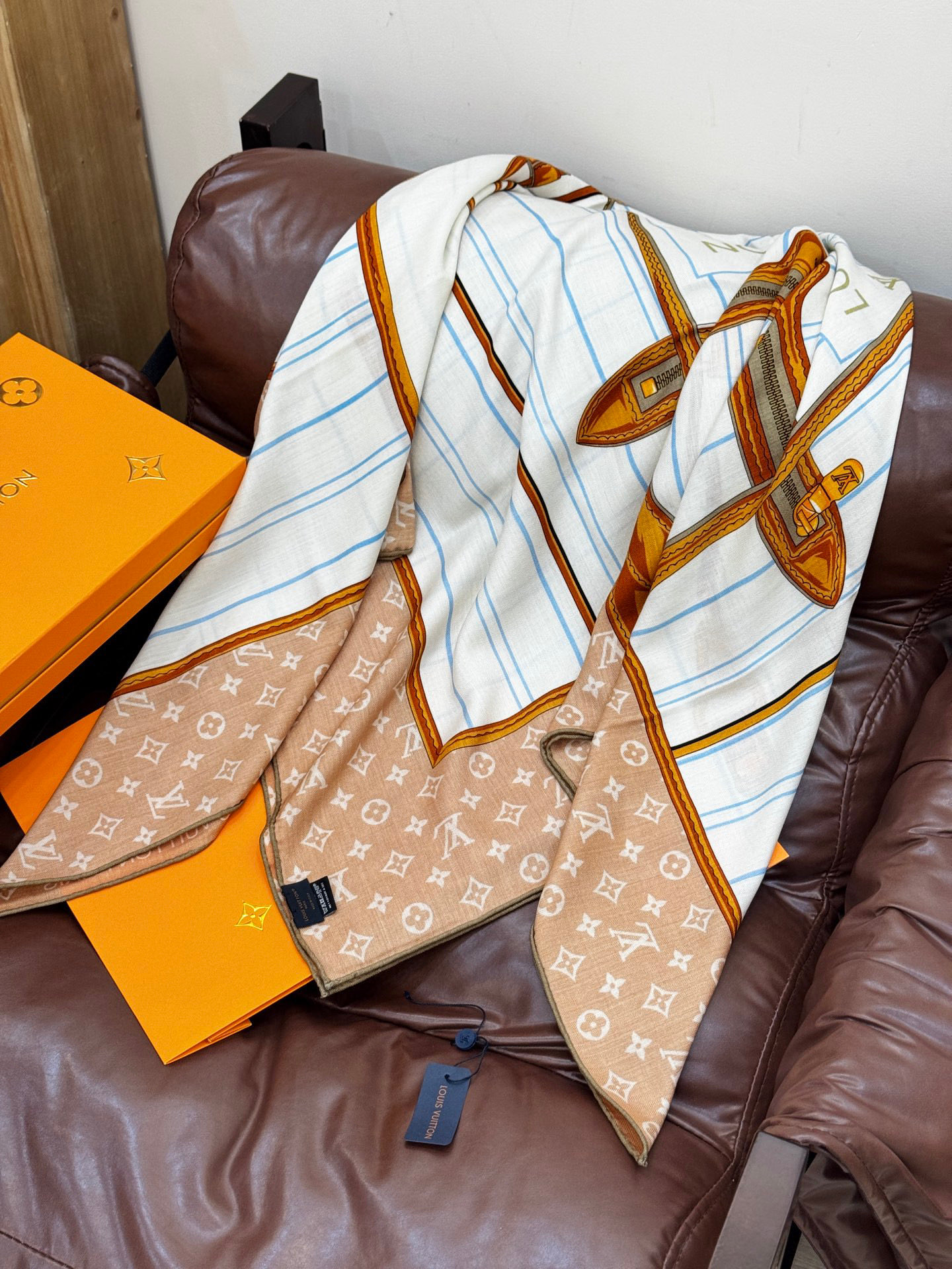 MY NEVERFULL 140丝绒方巾【140顶级丝绒双面同色】My Neverfull 丝绒方巾回溯