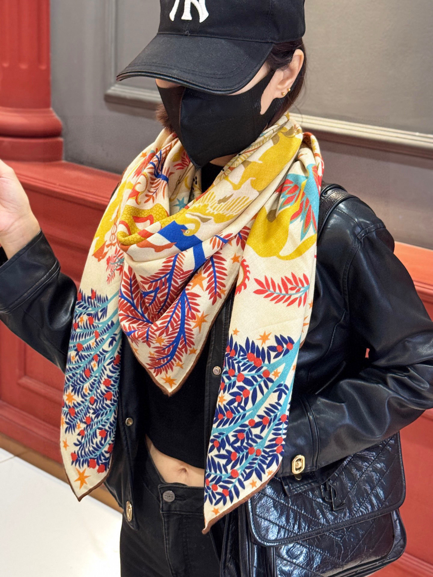 羊绒新款🆕👏👏买了都说好看‼️推荐💕爱马仕双面同色羊绒方巾【玛雅森林双面同色140】，顶级工艺超值‼️爱