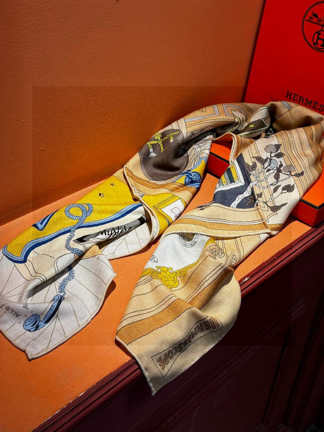 💟上新💞｛24号之谜｝羊绒大方巾[双面同色140]手工卷边H家是创意和作品故事的无限源泉，每季皆推出全新