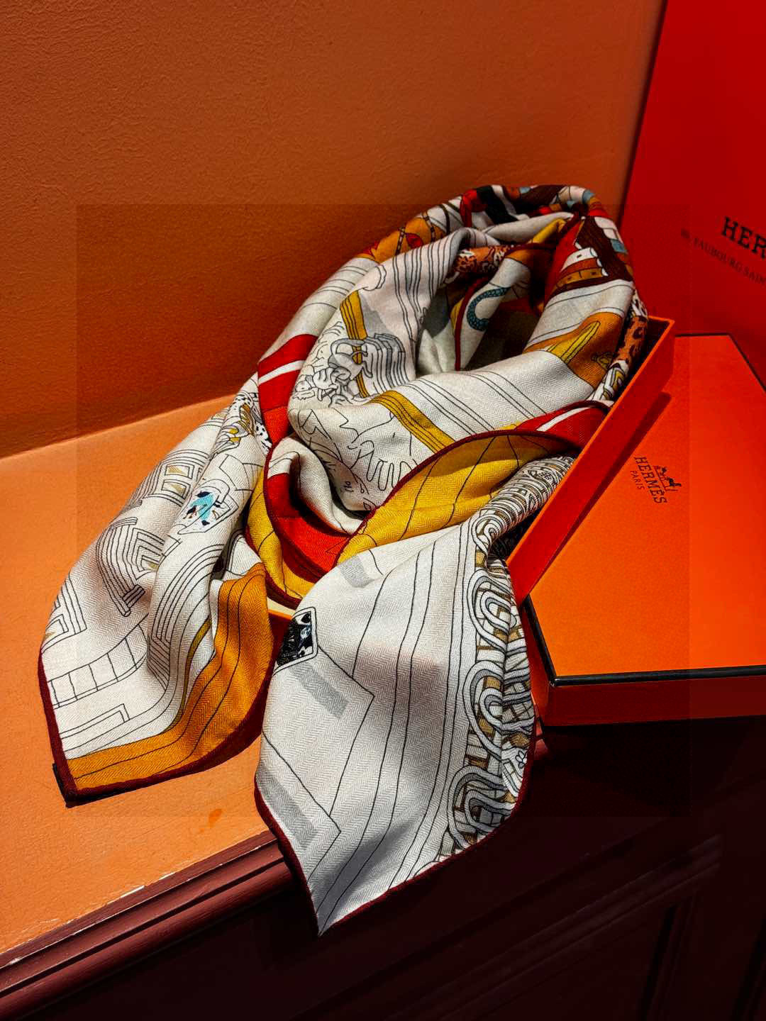 💟上新💞｛24号之谜｝羊绒大方巾[双面同色140]手工卷边H家是创意和作品故事的无限源泉，每季皆推出全新