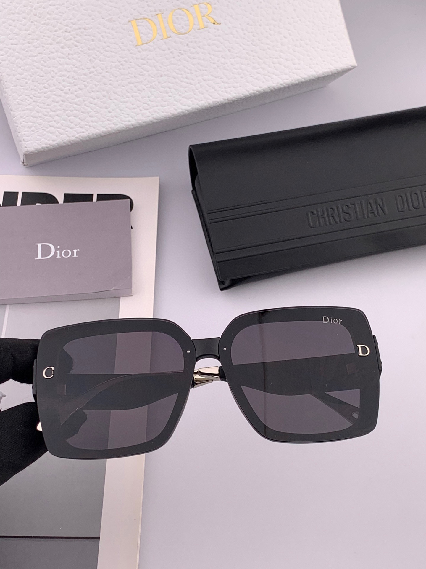 🔺 【DIOR-迪奥】2025开春新款 潮流爆款 时尚方框太阳镜 高品质 佩戴舒适 网红潮款墨镜 女士高