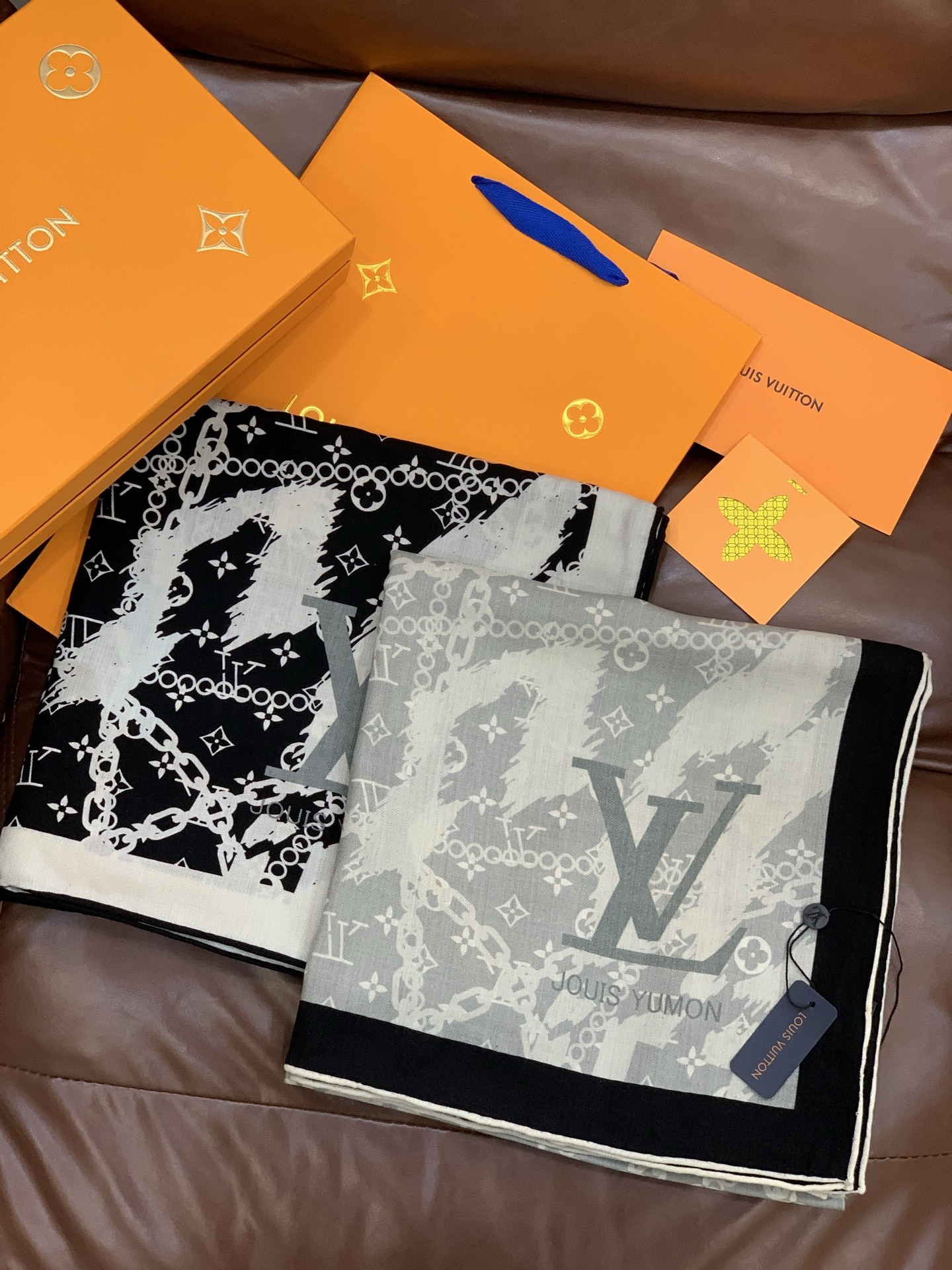 LV x TM 140披肩【140顶级丝绒双面同色披肩】本款LVxTMMonogram Multicol
