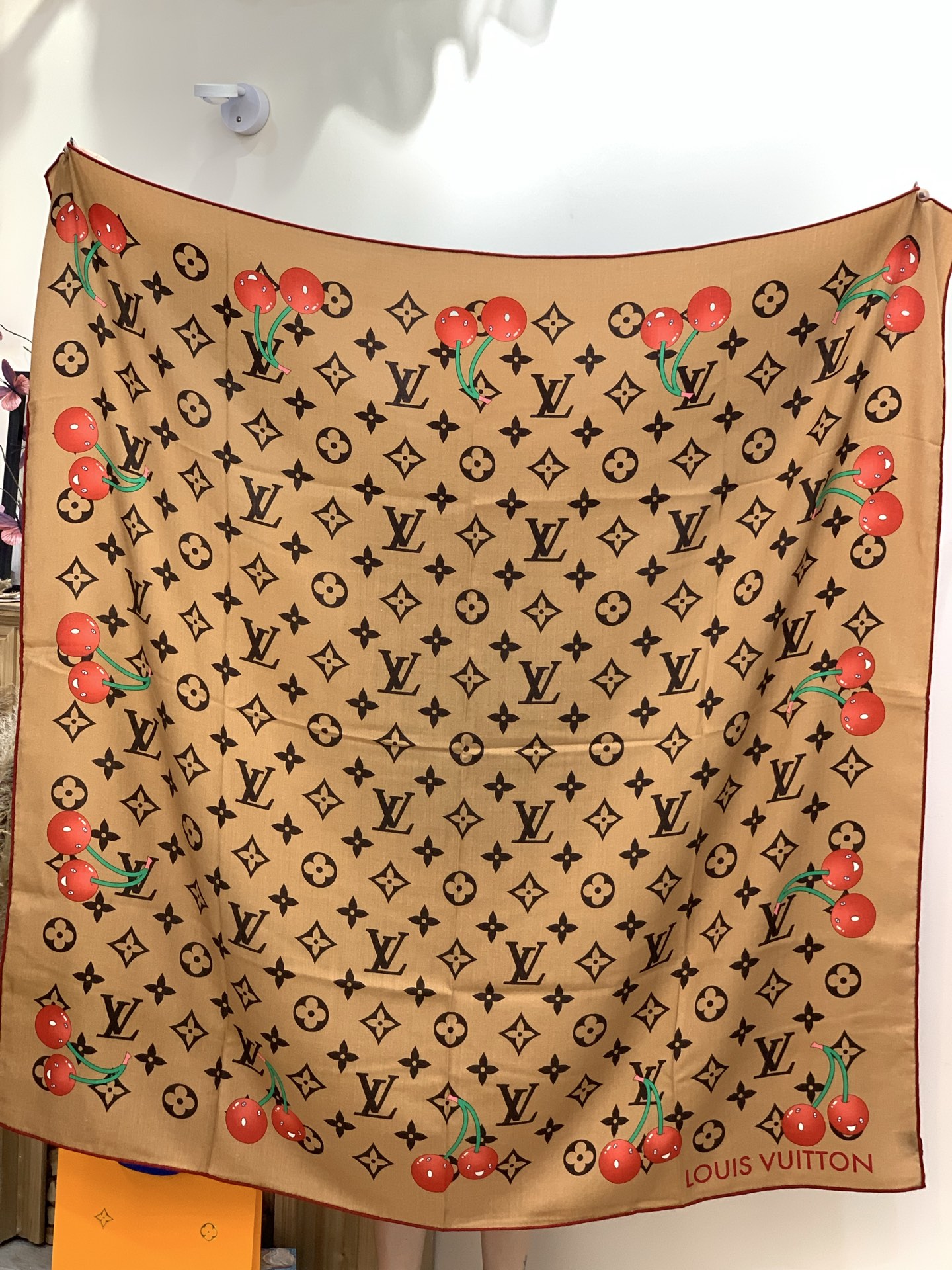 LV X TM MONOGRAMCERISE 140丝绒方巾【140双面丝绒同色】LV × TM Mon