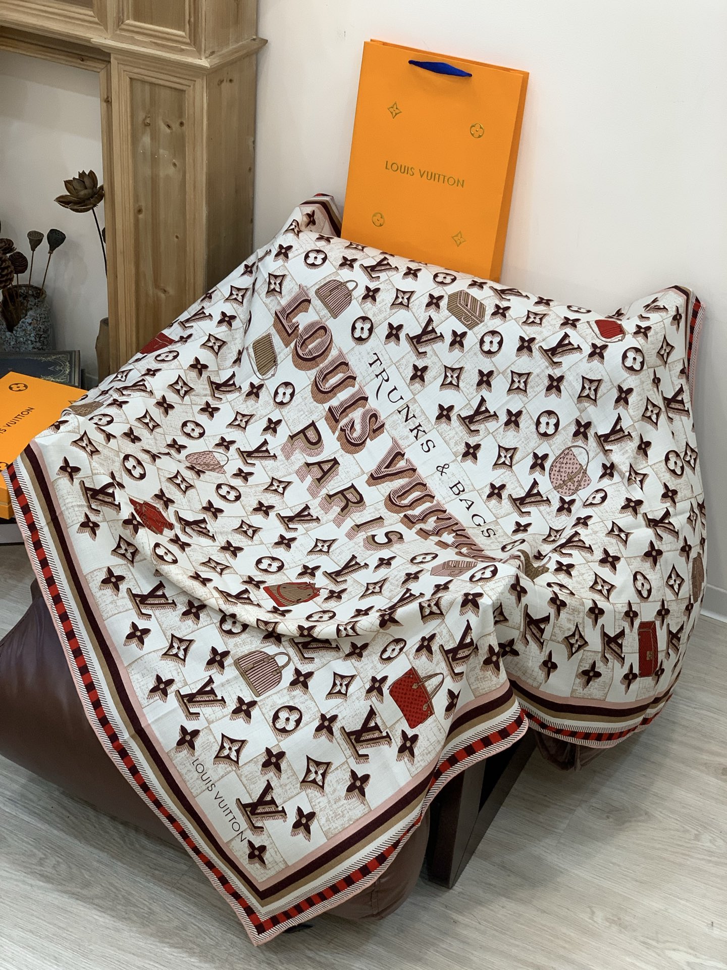 LV x TM 140披肩【140顶级丝绒双面同色披肩】本款LVxTMMonogram Multicol