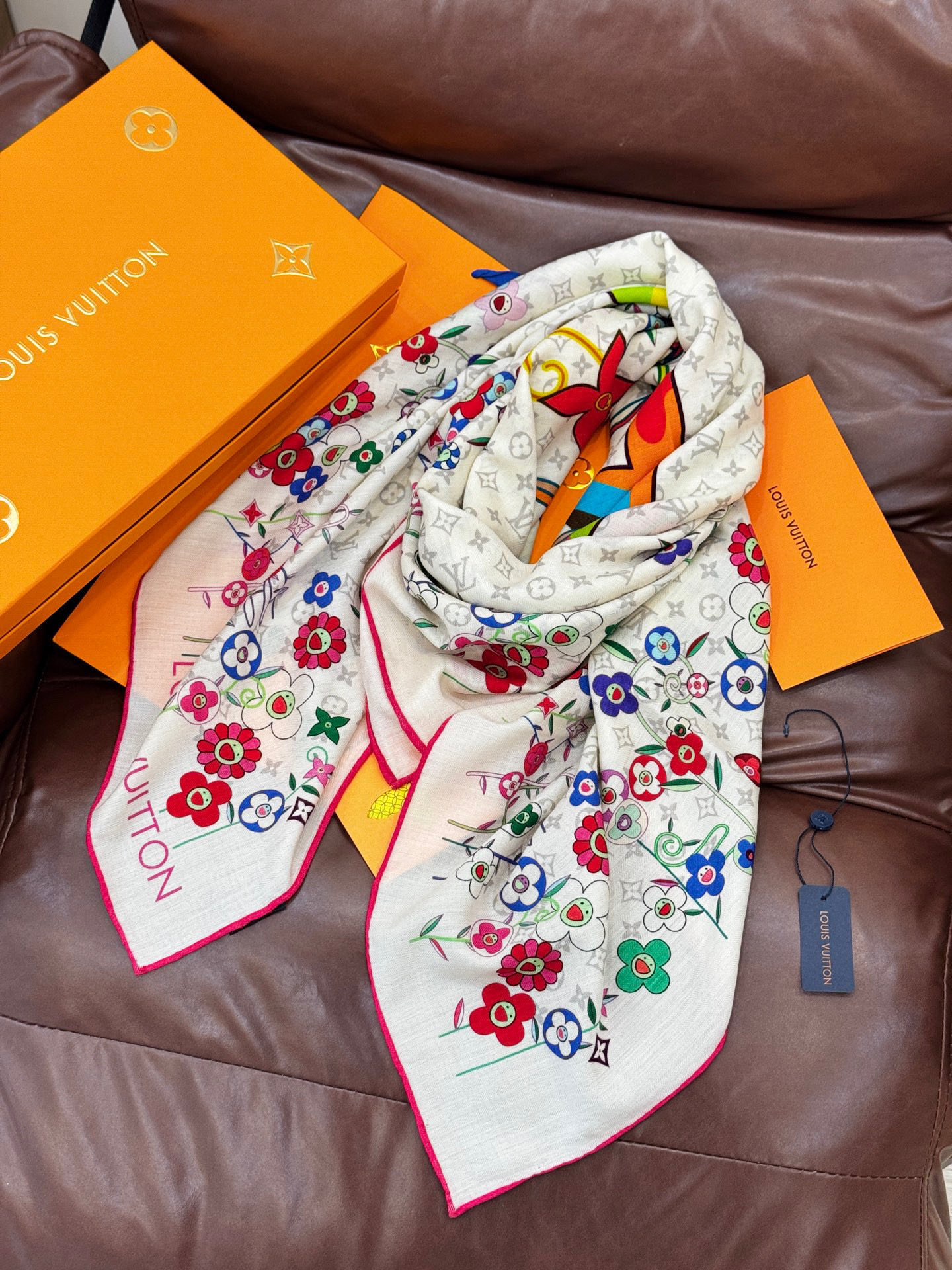 LV x TM SUPERFLAT FLOWERS 140 披肩【140顶级丝绒双面同色印花】LV x 