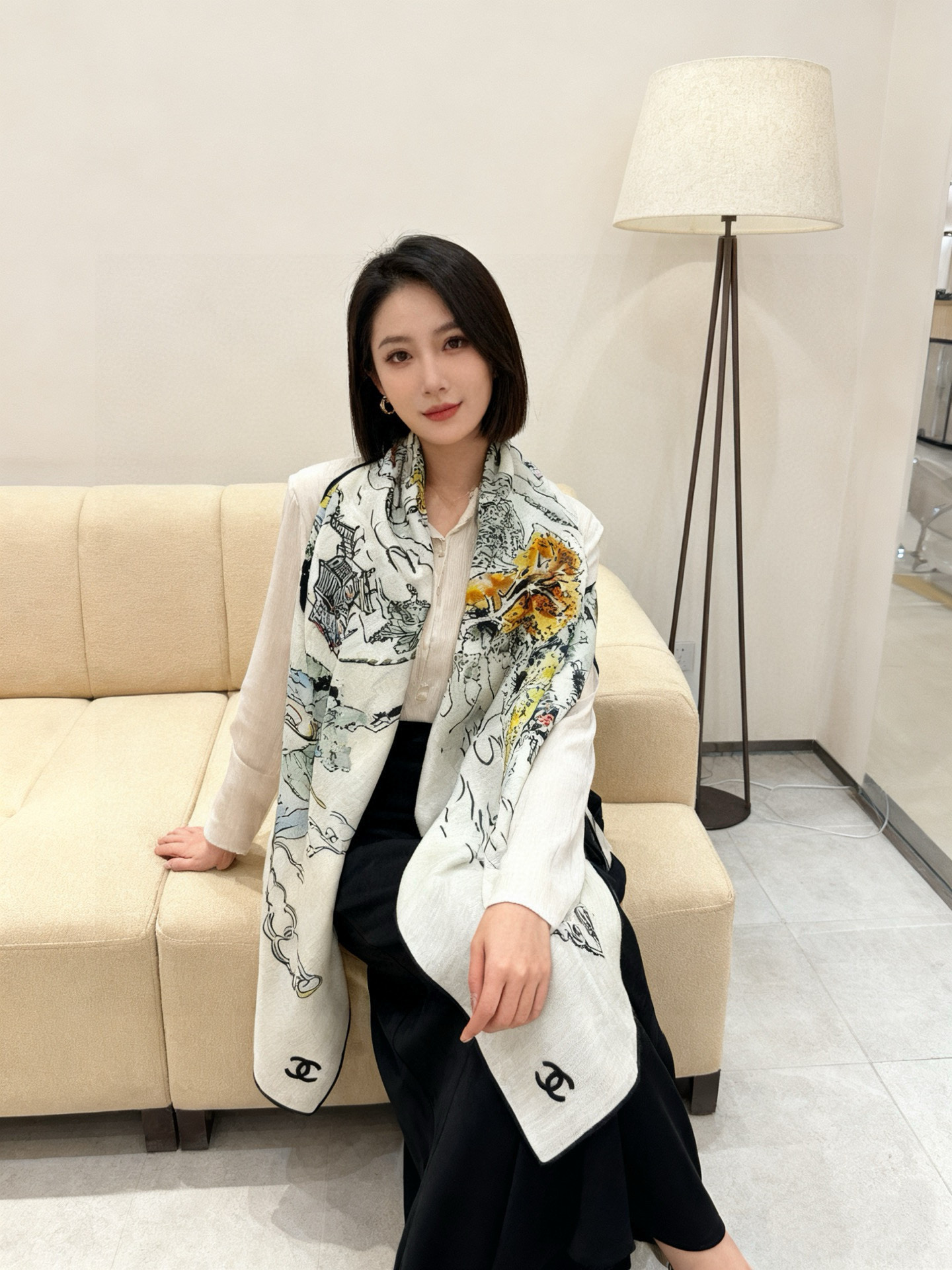 Chanel 25高级手工坊系列～～【140顶级丝绒双面同色披肩】25高级手工坊系列作品梦幻而极具电影感