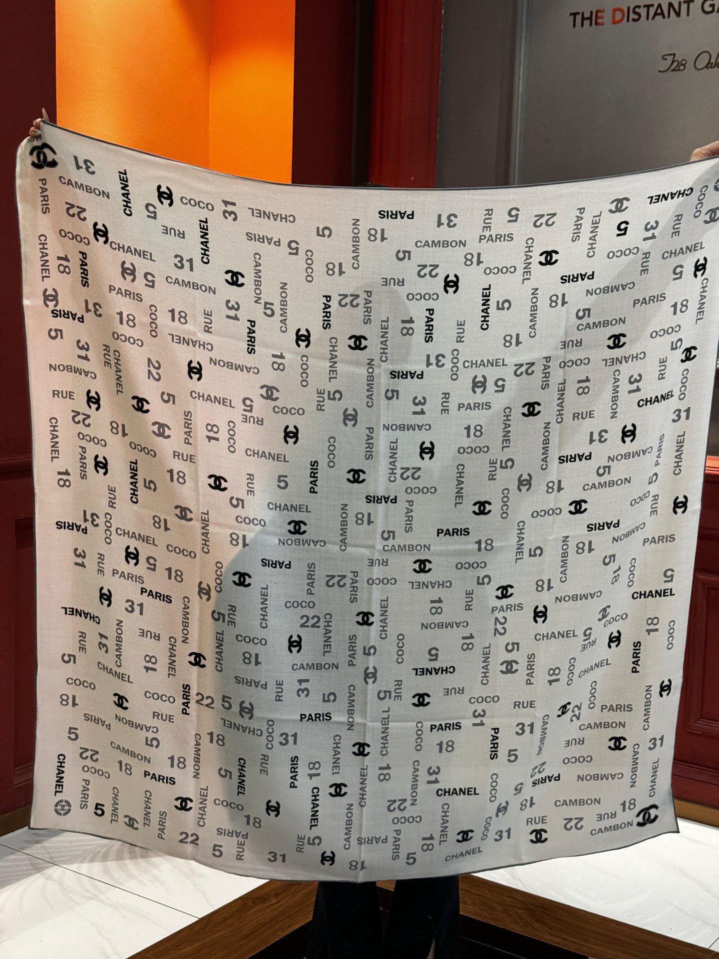 【升级双面同色 加密面料】 上新❤️ 140*140台版印花 黑白二色 高级都市新贵！山茶花的再一次邂逅