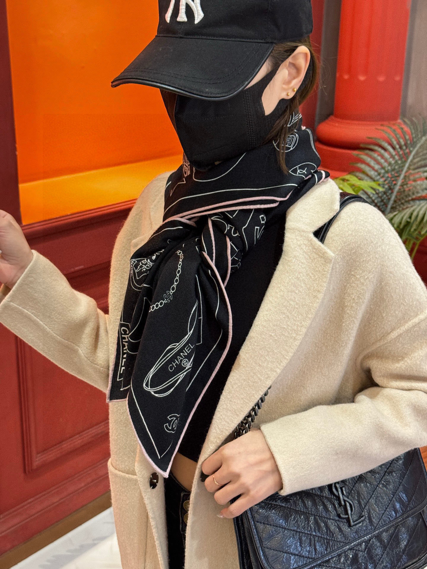 【升级双面同色 加密面料】 上新❤️ 140*140台版印花 黑白二色 高级都市新贵！山茶花的再一次邂逅