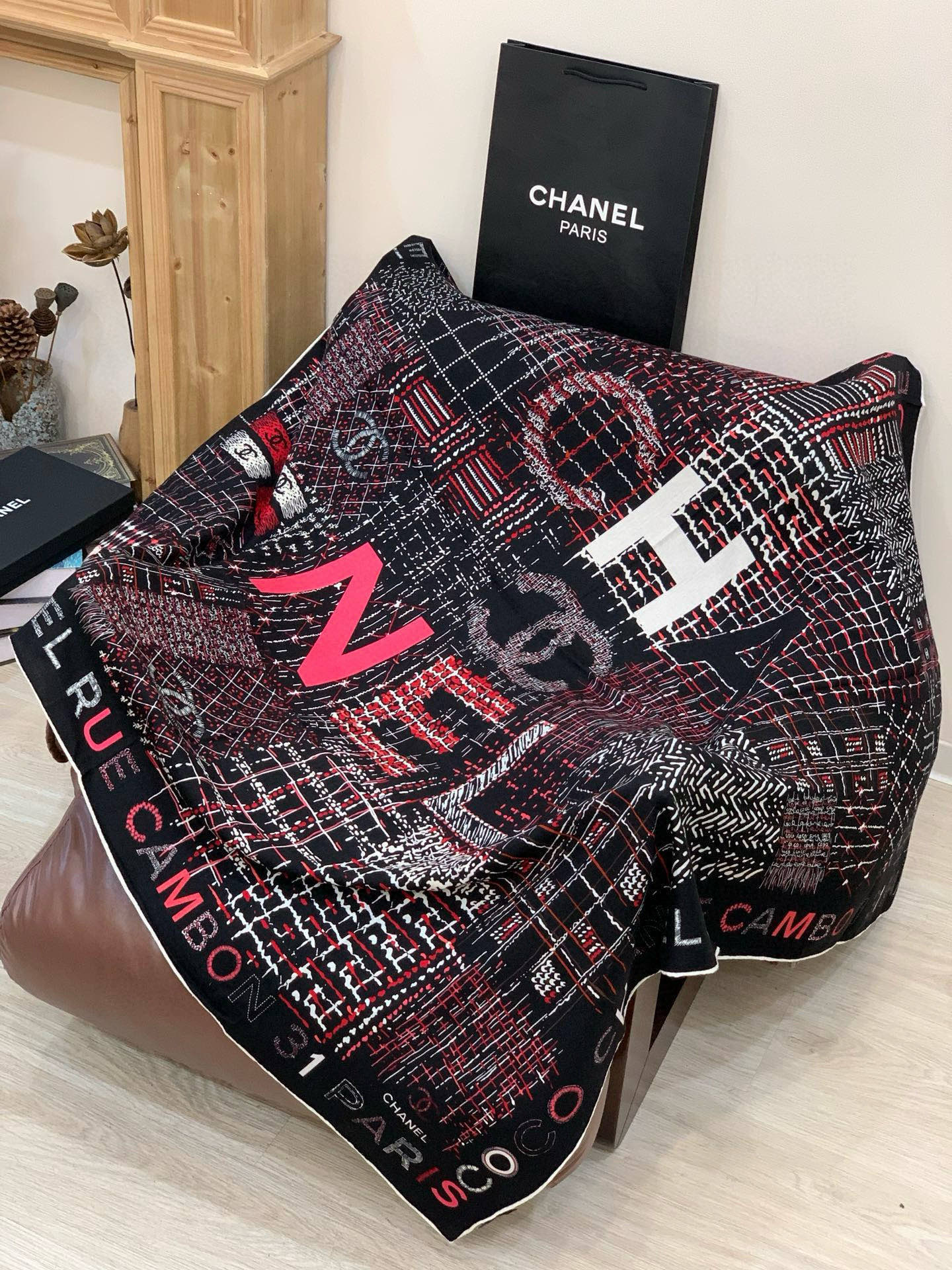 😘新款 💖🌟【康鹏街31号】羊绒方巾‼️抢‼️VIP推荐 ‼️👍下手一定要快【高端 大爱❤️女人尤物 货