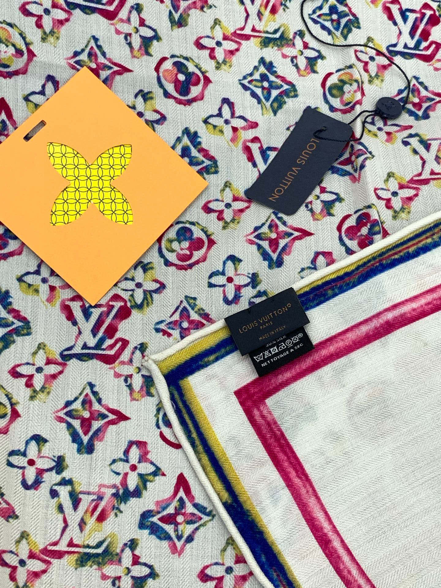 LV x TM 140披肩【140顶级丝绒双面同色披肩】本款LVxTMMonogram Multicol