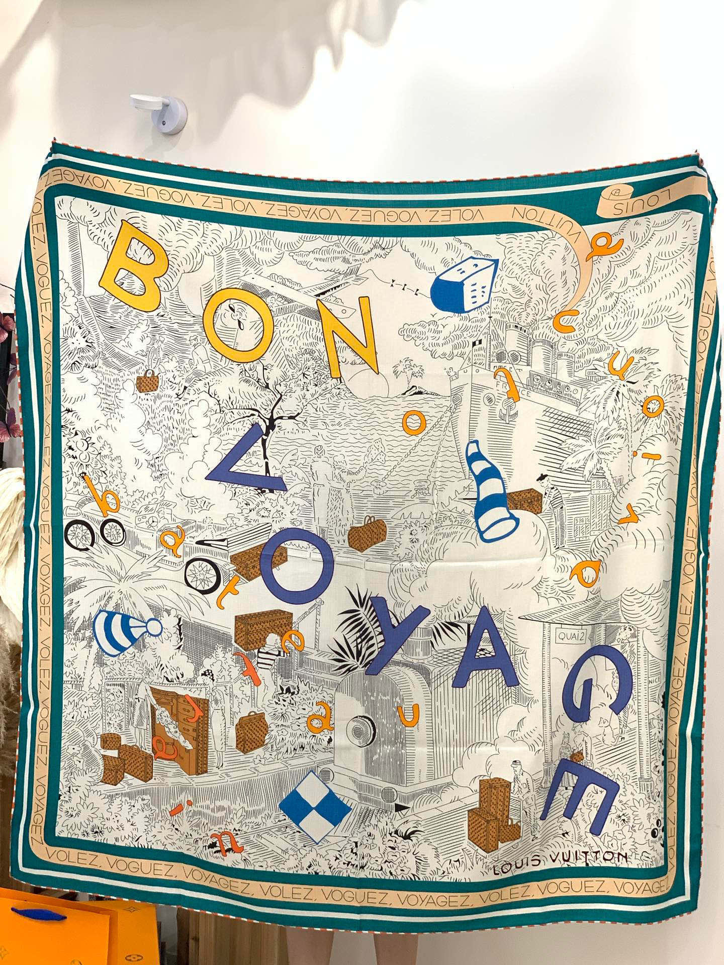 LV x TM 140披肩【140顶级丝绒双面同色披肩】本款LVxTMMonogram Multicol