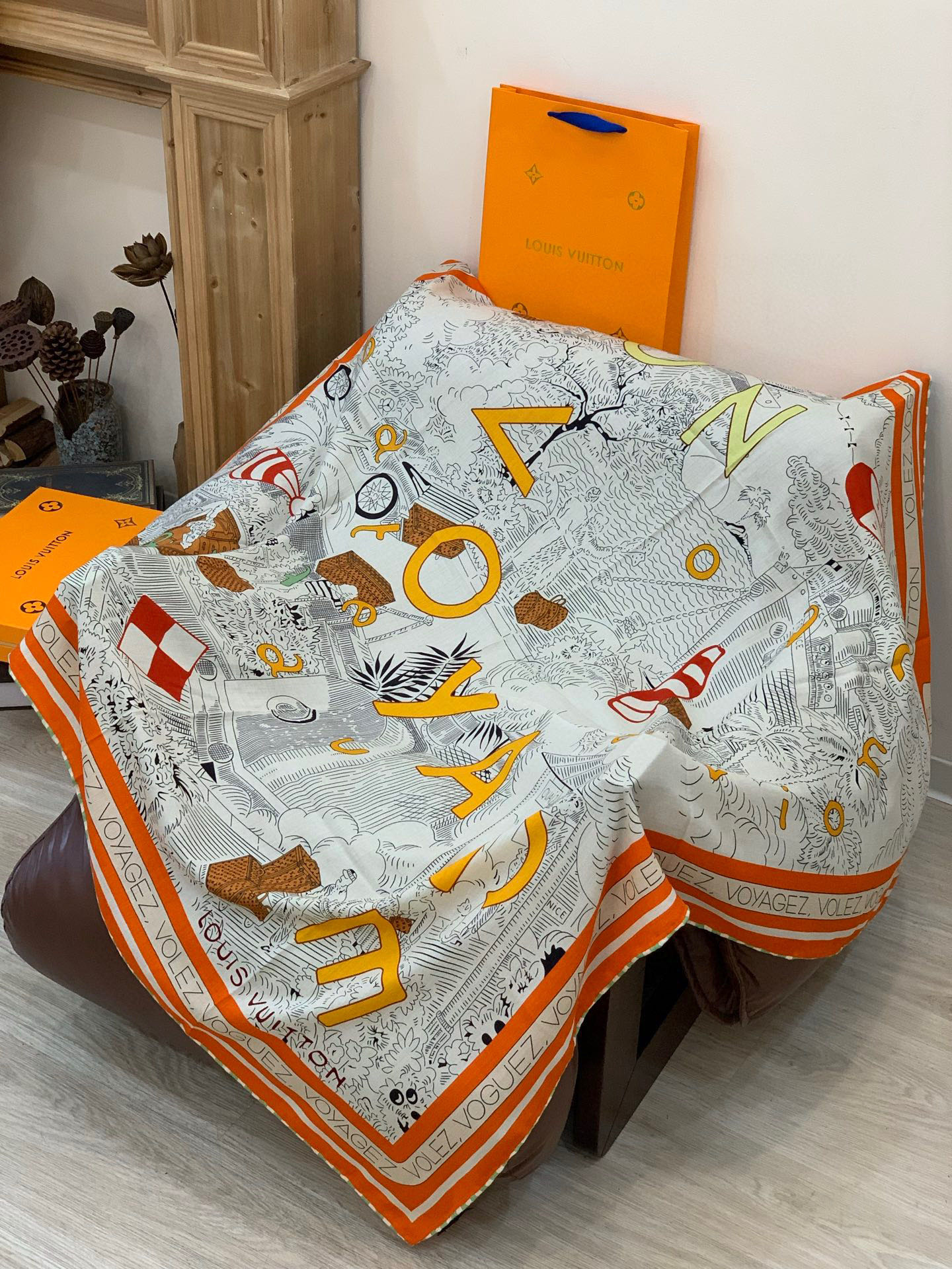 LV x TM 140披肩【140顶级丝绒双面同色披肩】本款LVxTMMonogram Multicol