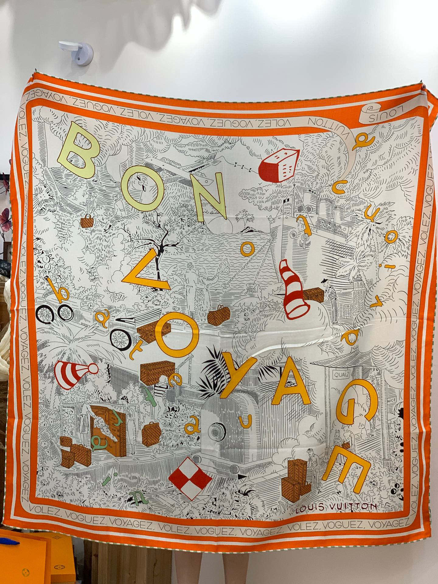 LV x TM 140披肩【140顶级丝绒双面同色披肩】本款LVxTMMonogram Multicol