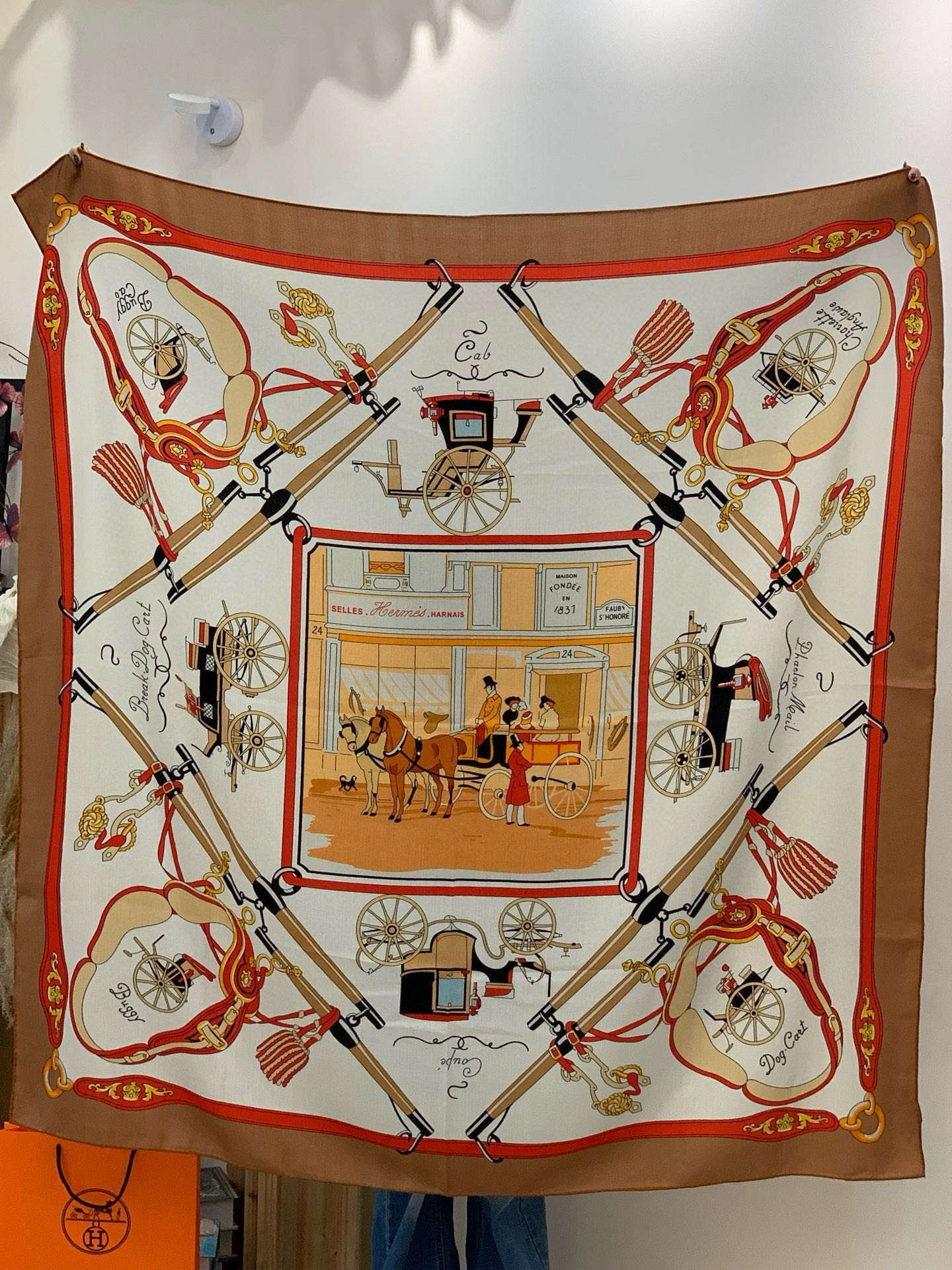 羊绒新款🆕👏👏买了都说好看‼️推荐💕爱马仕双面同色羊绒方巾【双面同色140】，顶级工艺超值‼️爱马仕专柜