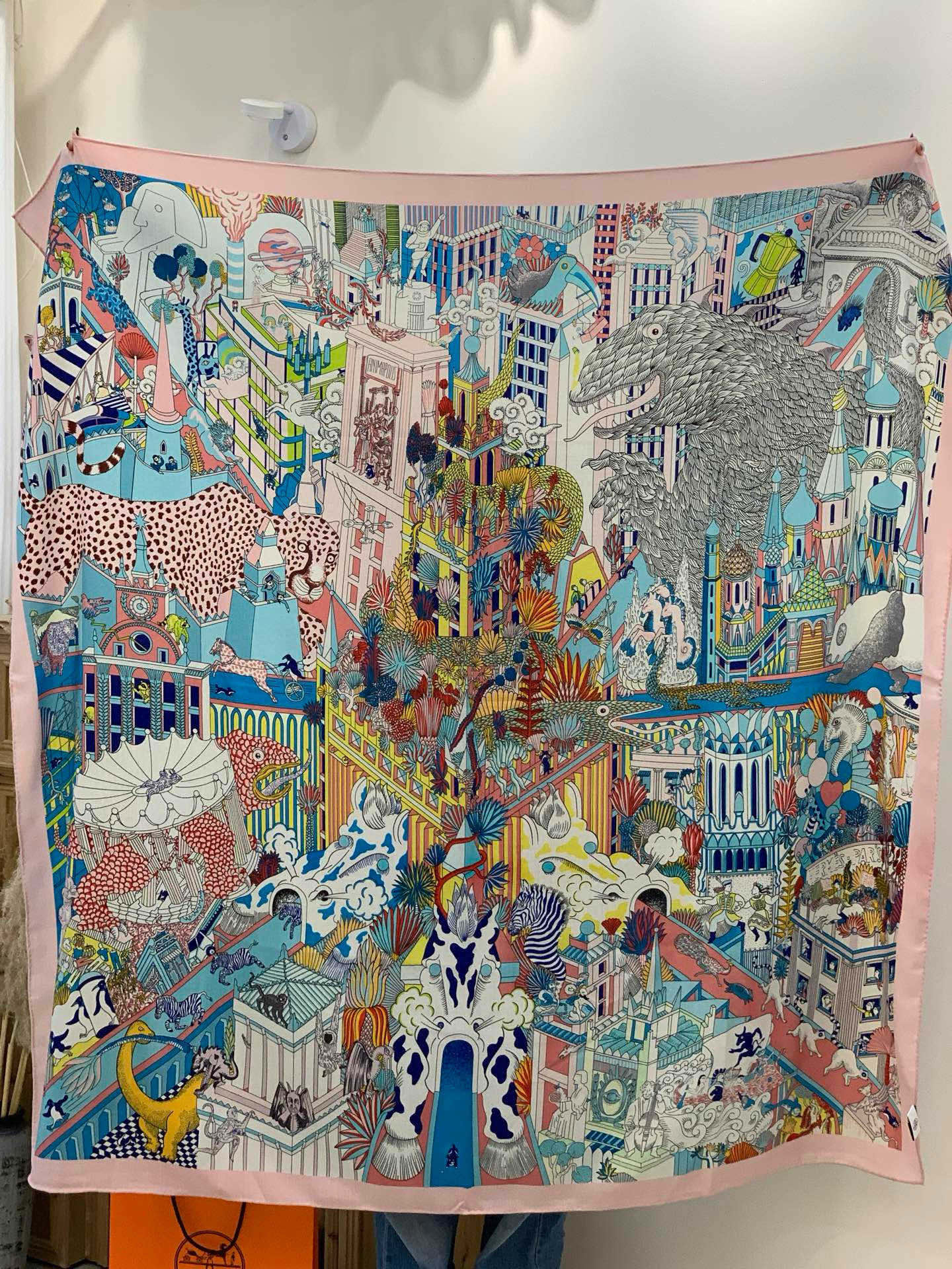 羊绒新款🆕👏👏买了都说好看‼️推荐💕爱马仕双面同色羊绒方巾【动物之城双面同色140】，顶级工艺超值‼️爱