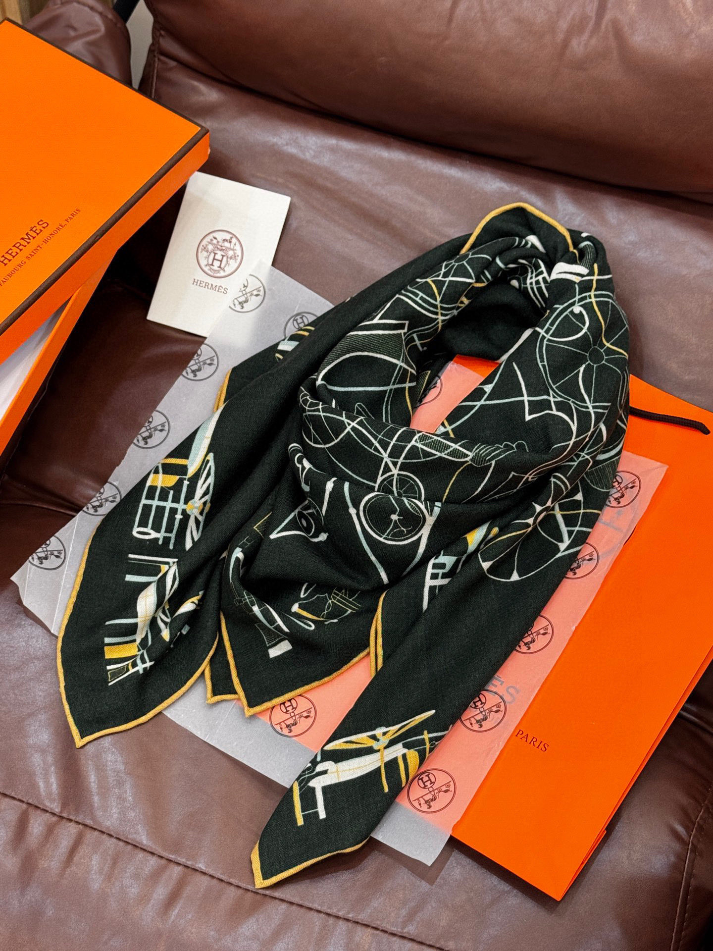 ✨✨HERMES 牛逼爆款 双面同色【马术的错综交叠140】【绝对顶级品质】💣超值回馈🎀绝对会尖叫的专柜