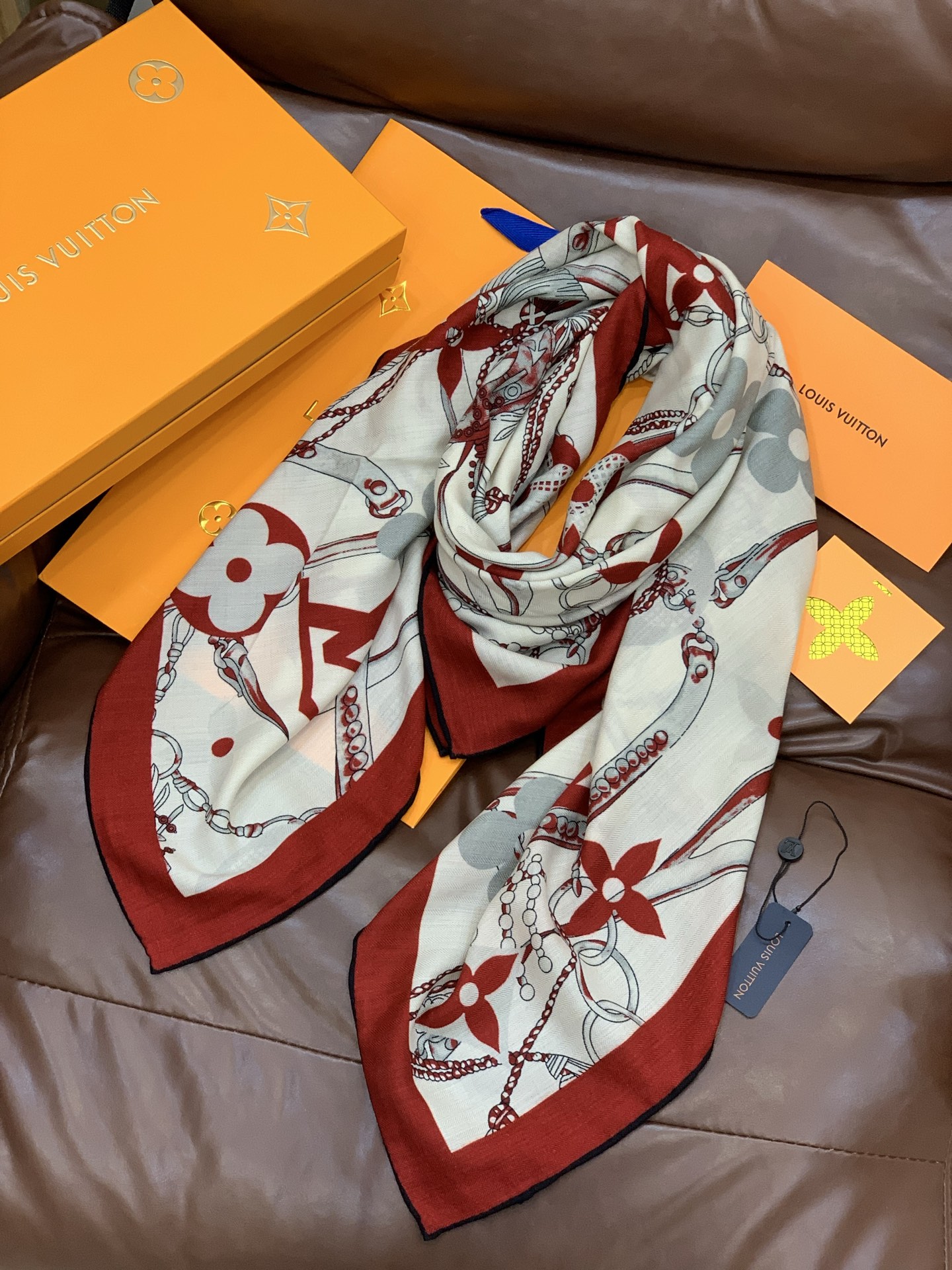LV x TM 140披肩【140顶级丝绒双面同色披肩】本款LVxTMMonogram Multicol