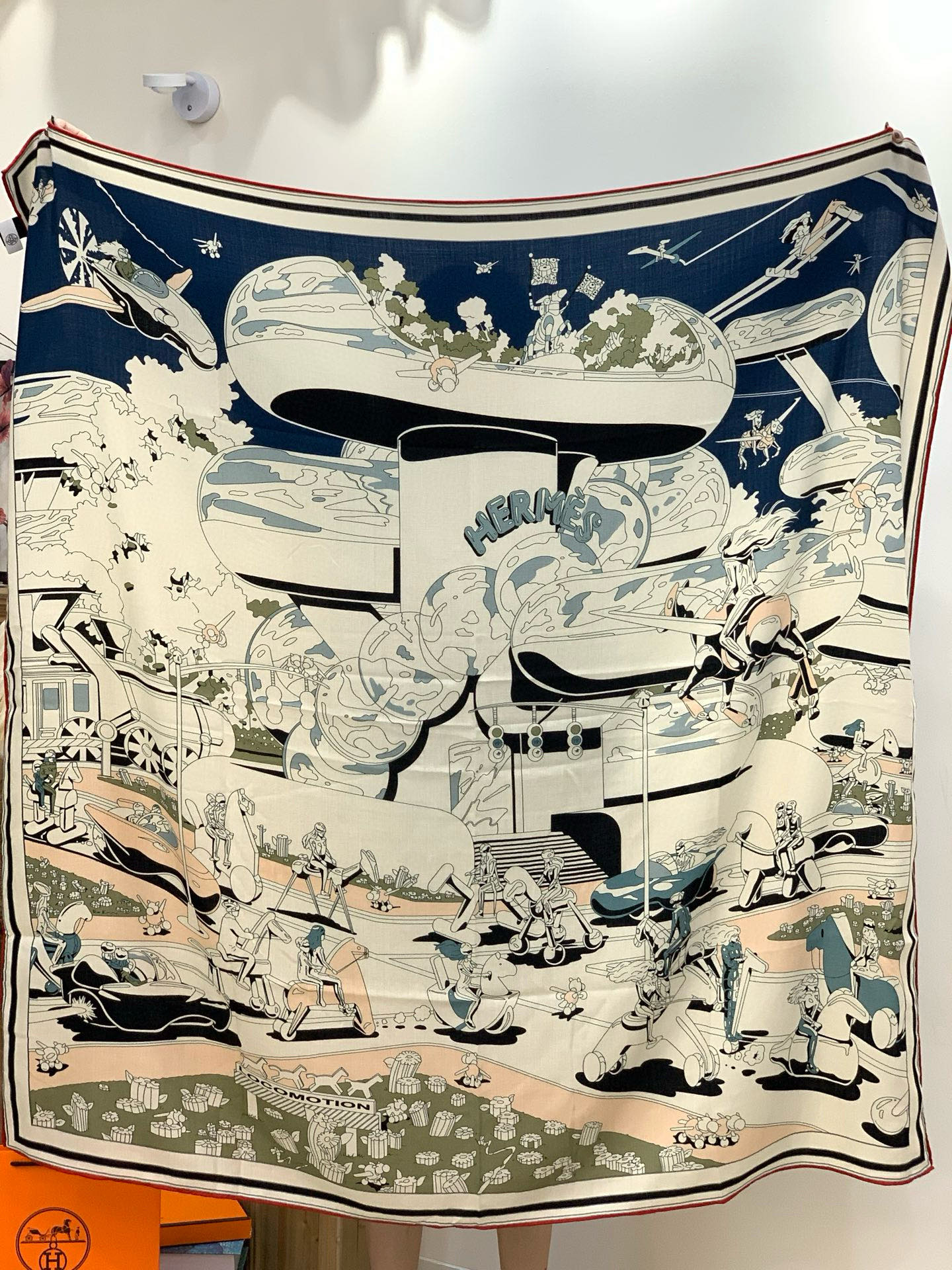 H，目前最热门的 “超现实爱马仕枢纽” 风靡全宇宙，听名字就充斥着未来空间♥️艺术品一样的存在，会绝版的