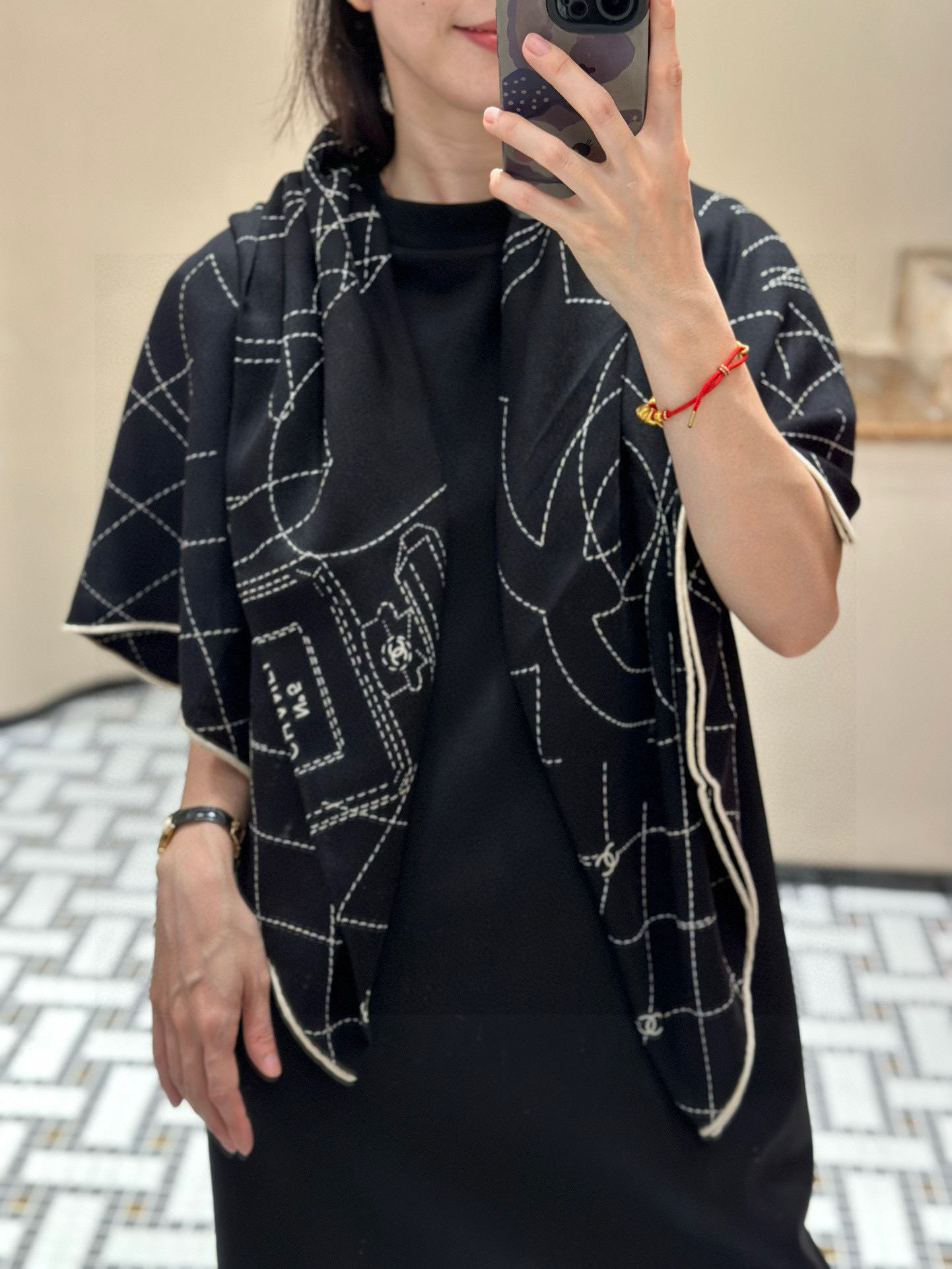 【升级双面同色 加密面料】 上新❤️ 140*140台版印花 黑白二色 高级都市新贵！山茶花的再一次邂逅